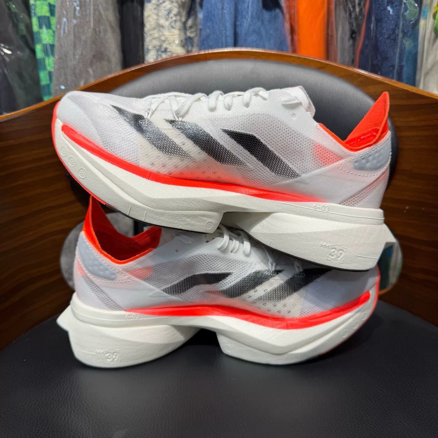 Adidas Adidas Running Pink Lowtop Sneakers 36 Men Size US 5 / EU 37 - 7 Thumbnail