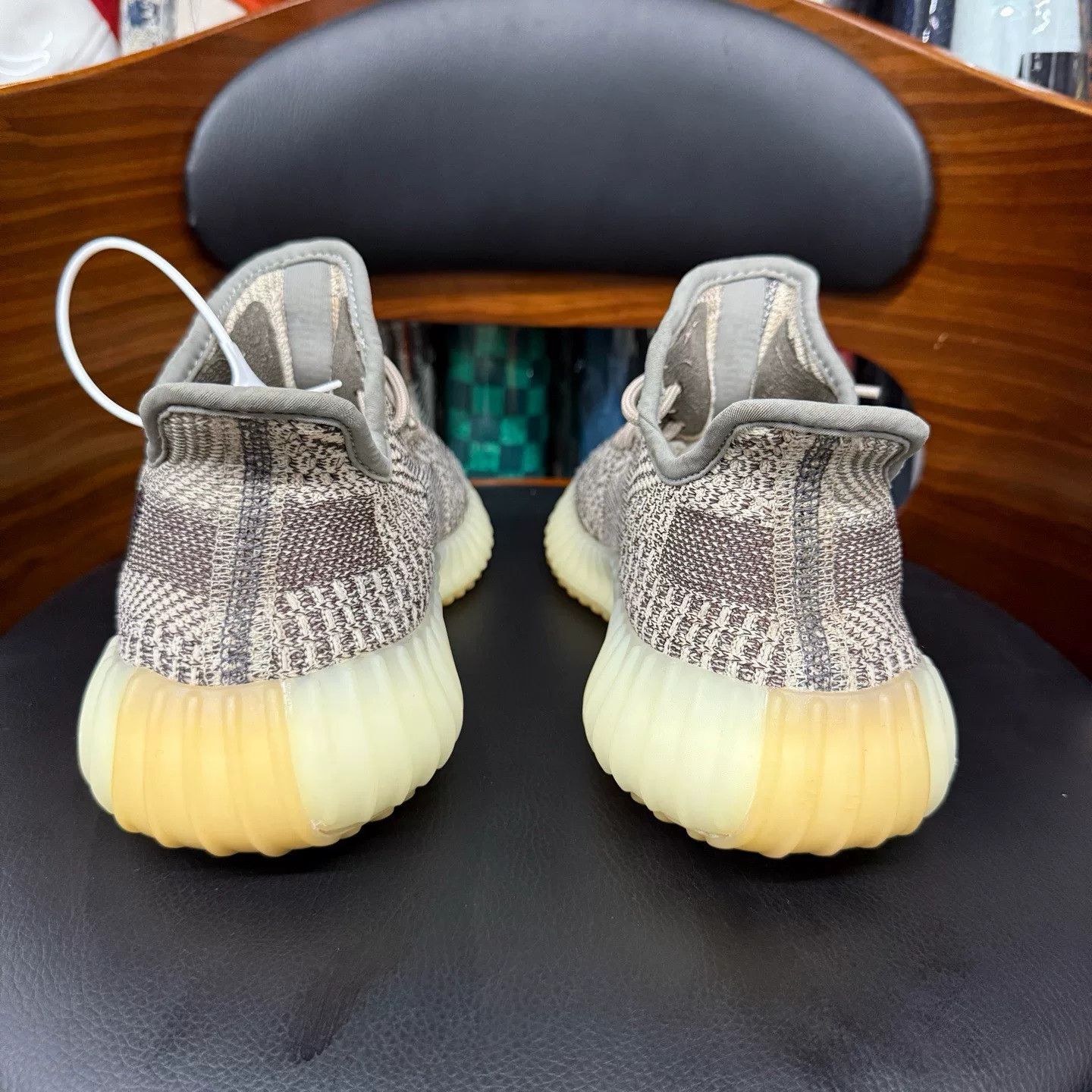 Adidas Adidas YEEZY350 Gray Lowtop Sneakers 38 Men Size US 6 / EU 39 - 3 Thumbnail
