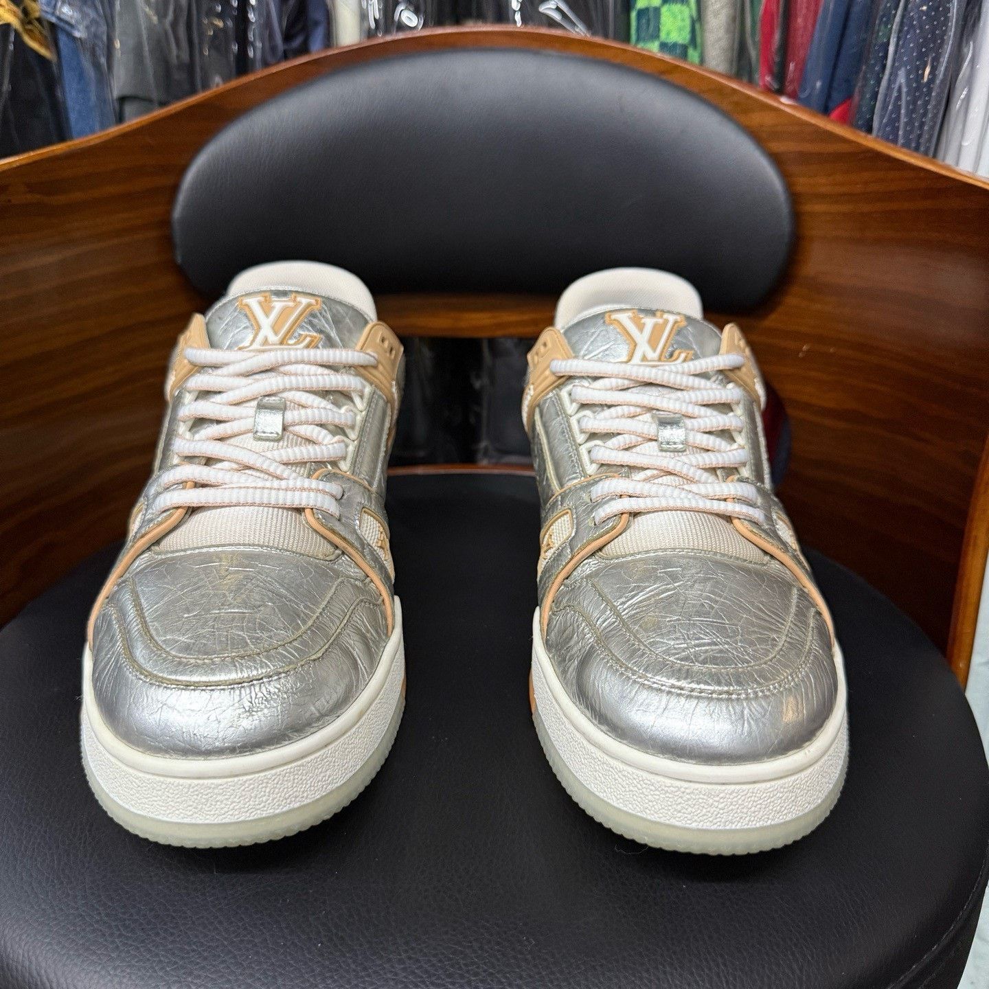 Louis Vuitton Louis Vuitton Training Multi Lowtop Sneakers 9 Men Size US 9 / EU 42 - 2 Thumbnail