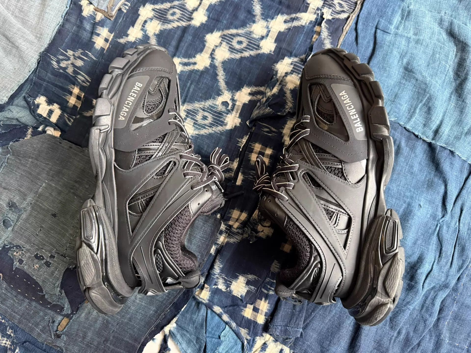 Balenciaga Black Hitop Sneakers Size 9 Size US 9 / EU 42 - 2 Thumbnail