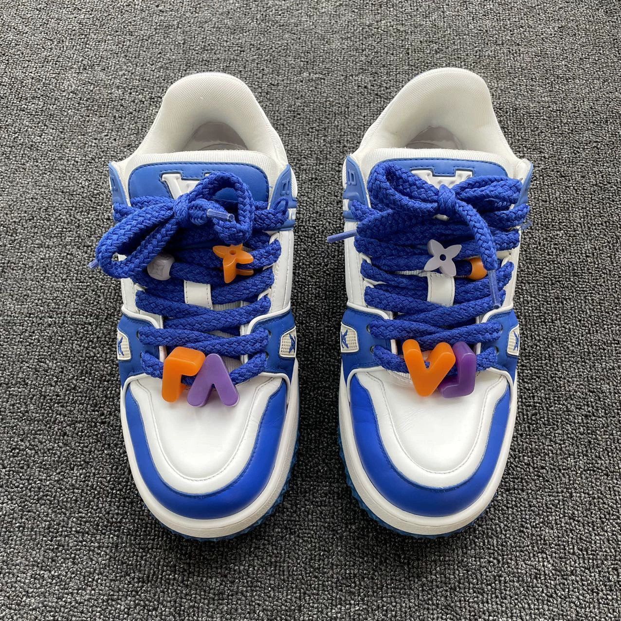 Louis Vuitton Multi-Color Low Top Sneakers with Decorative Laces Size US 8.5 / EU 41-42 - 2 Thumbnail