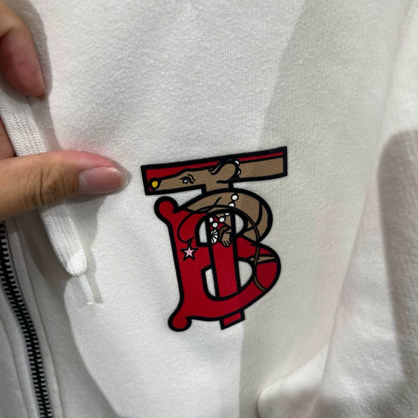 Burberry White Zip-Up Hoodie with Embroidered Logo Size US XL / EU 56 / 4 - 4 Thumbnail