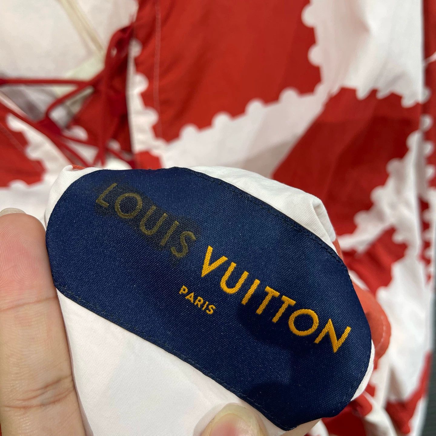 Louis Vuitton Red and White Checkered Hooded Long Sleeve Top Size US M / EU 48-50 / 2 - 4 Thumbnail