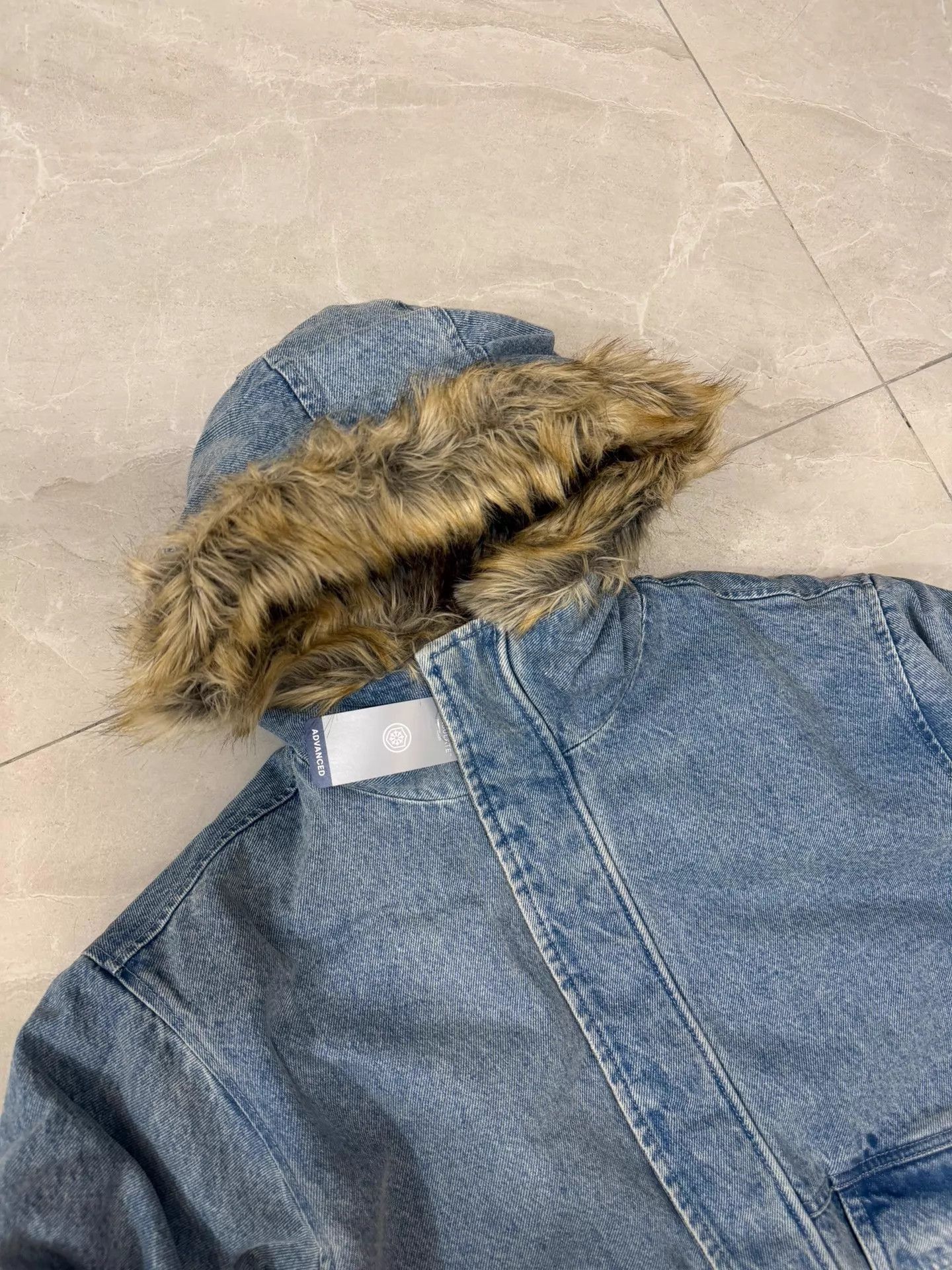 Supreme Blue Denim Jacket with Faux Fur Hood - Size M Size US M / EU 48-50 / 2 - 3 Thumbnail