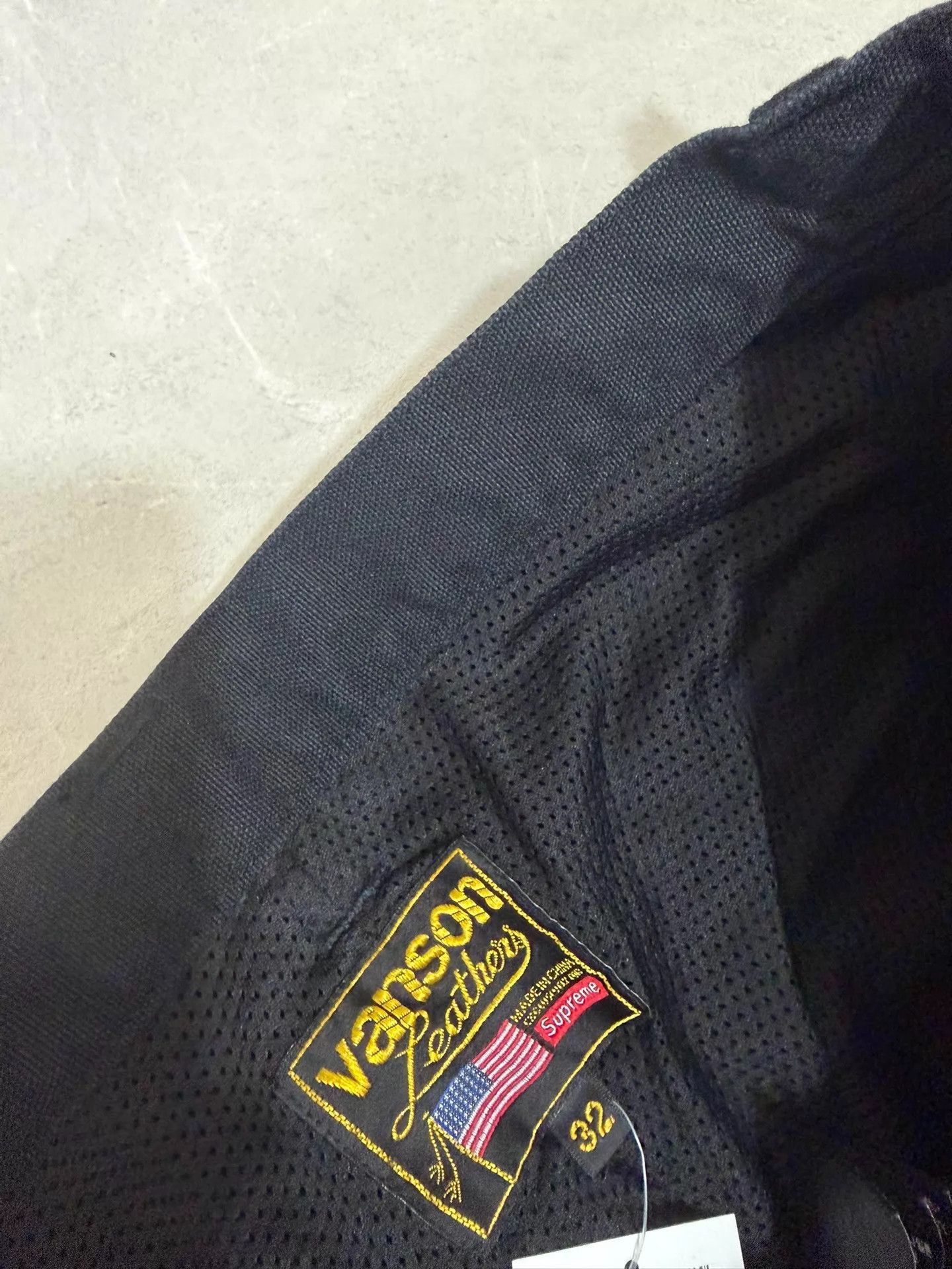 Supreme Black Cargo Pants with Multiple Pockets - Size 32 Size US 32 / EU 48 - 3 Thumbnail