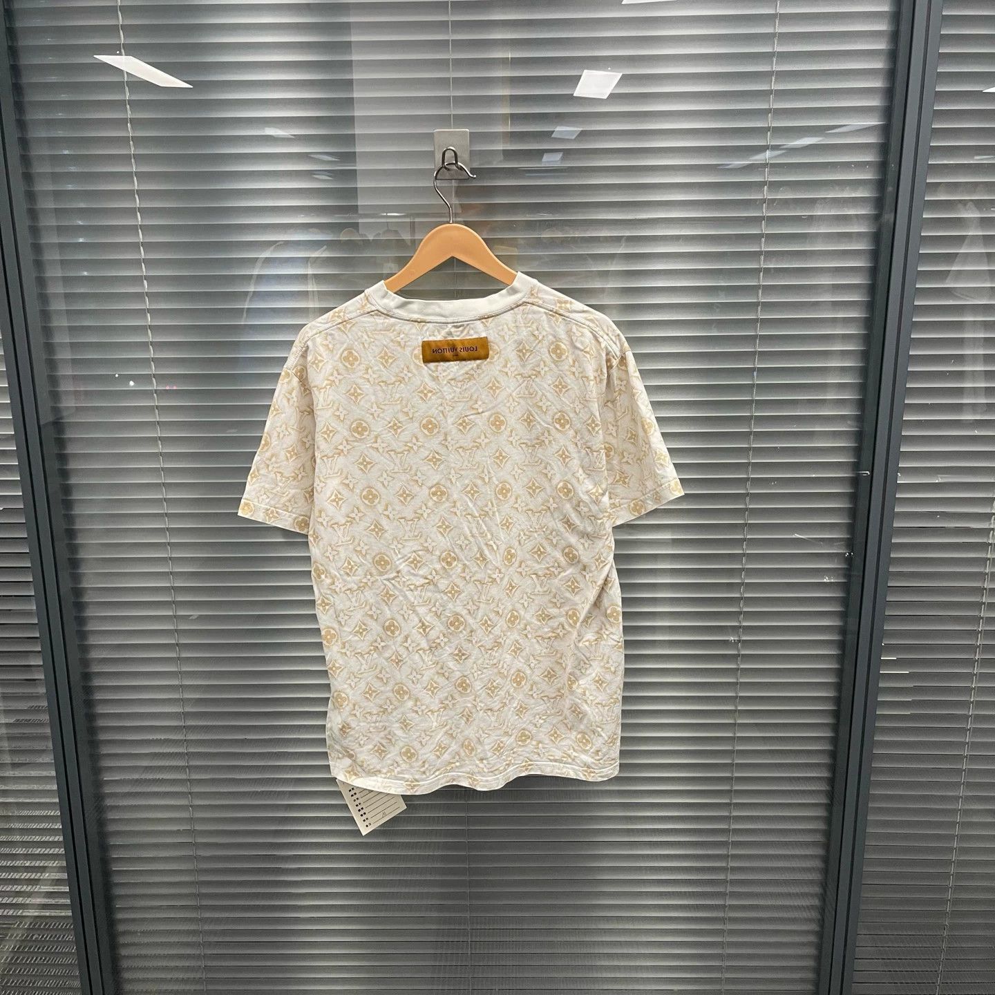 Louis Vuitton Beige Patterned Short-Sleeve Shirt Size US M / EU 48-50 / 2 - 2 Thumbnail