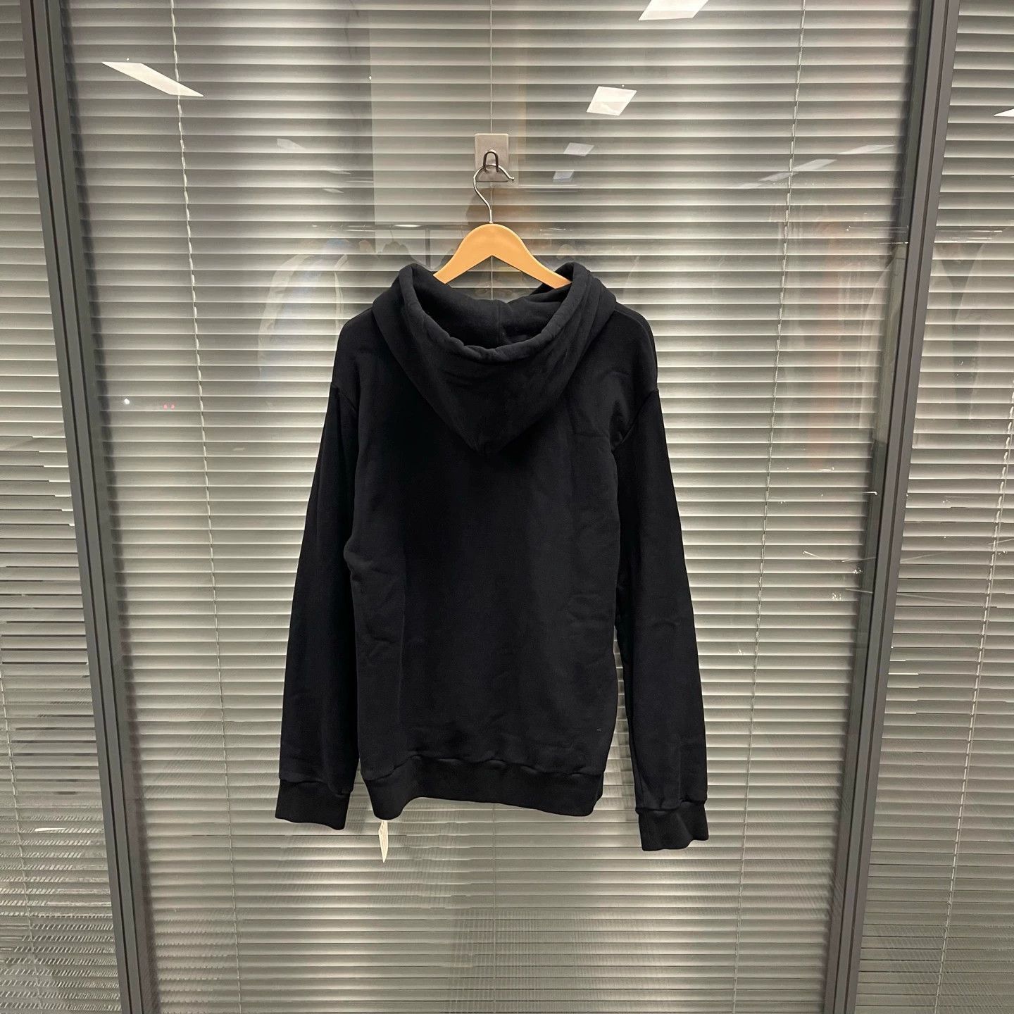 Louis Vuitton Black Hoodie with Drawstring and Front Pocket Size US XL / EU 56 / 4 - 2 Thumbnail