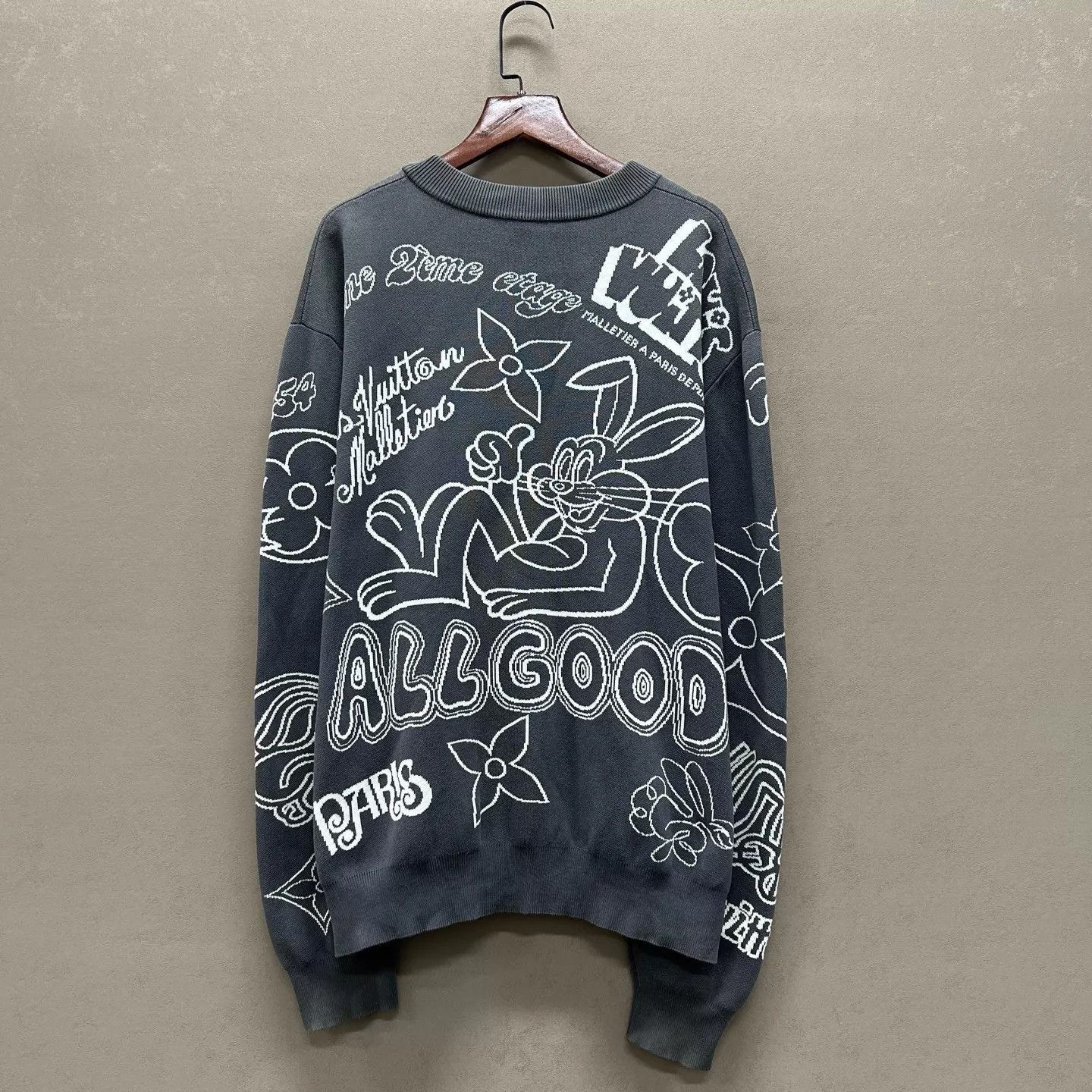 Louis Vuitton Gray Rabbit Graphic Sweatshirt Size M Size US M / EU 48-50 / 2 - 2 Thumbnail