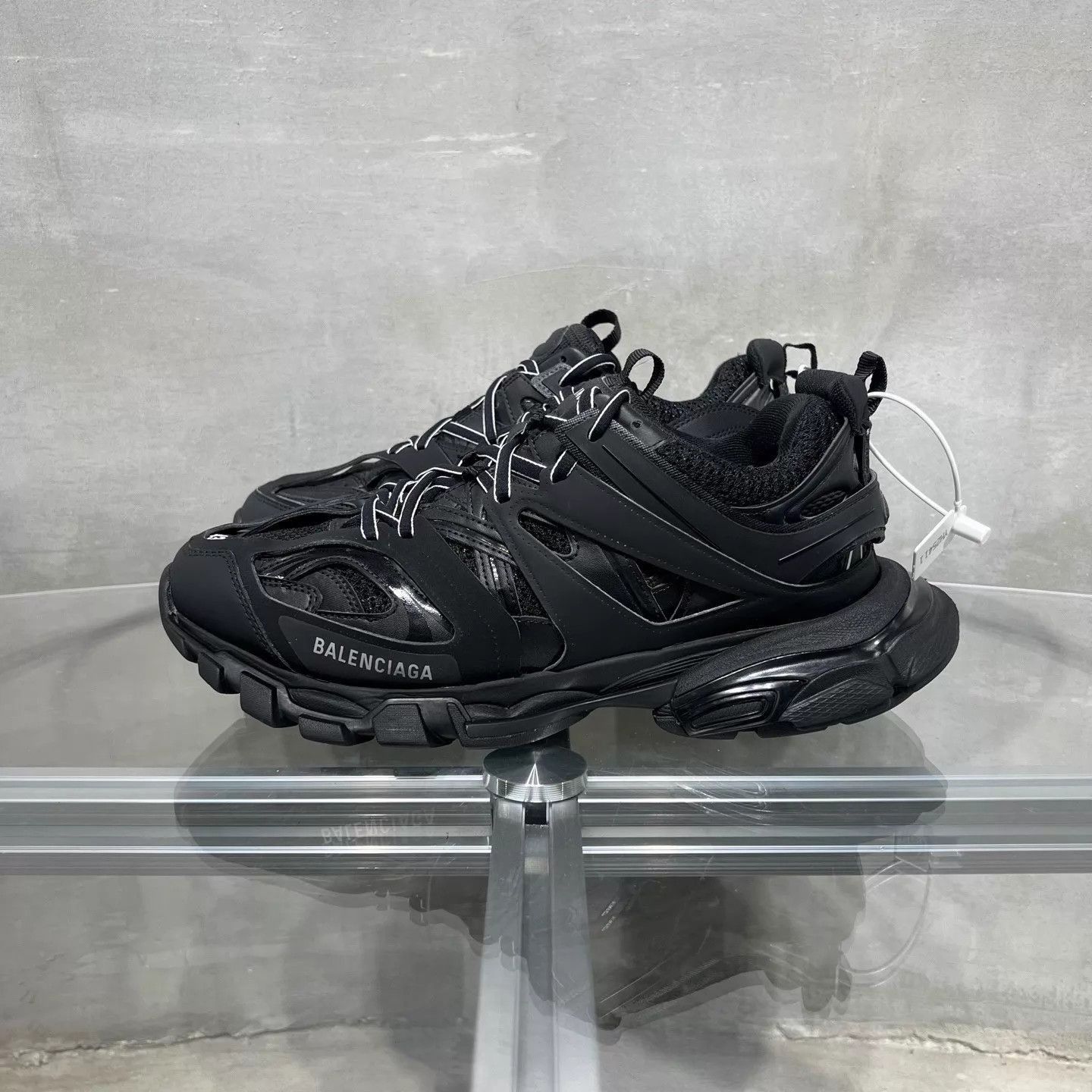 Balenciaga Black High-Top Sneakers with Chunky Sole Size 10 Size US 10 / EU 43 - 3 Thumbnail