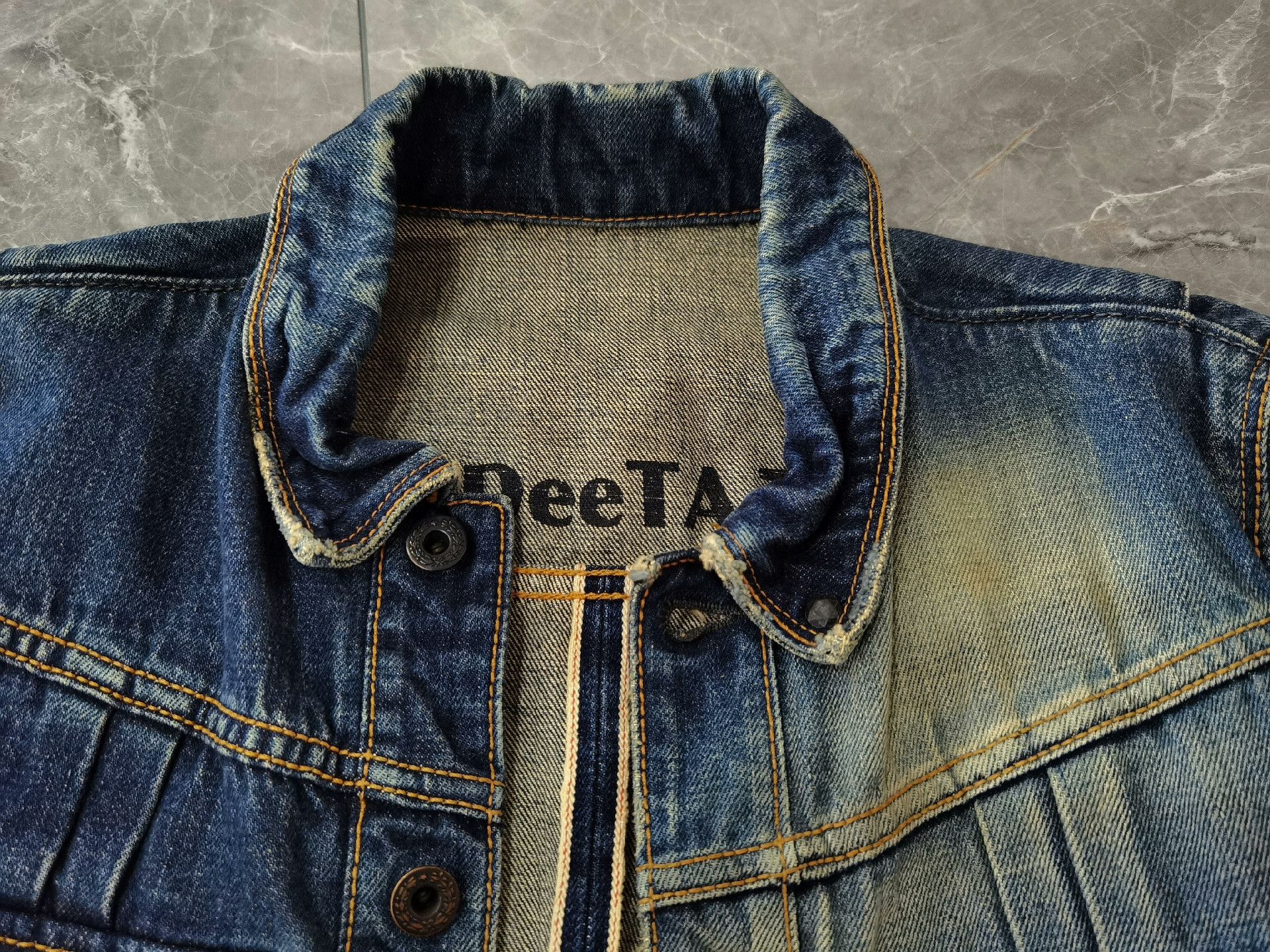 Vintage Slim Fit Distressed Denim Jacket Size US S / EU 44-46 / 1 - 3 Thumbnail