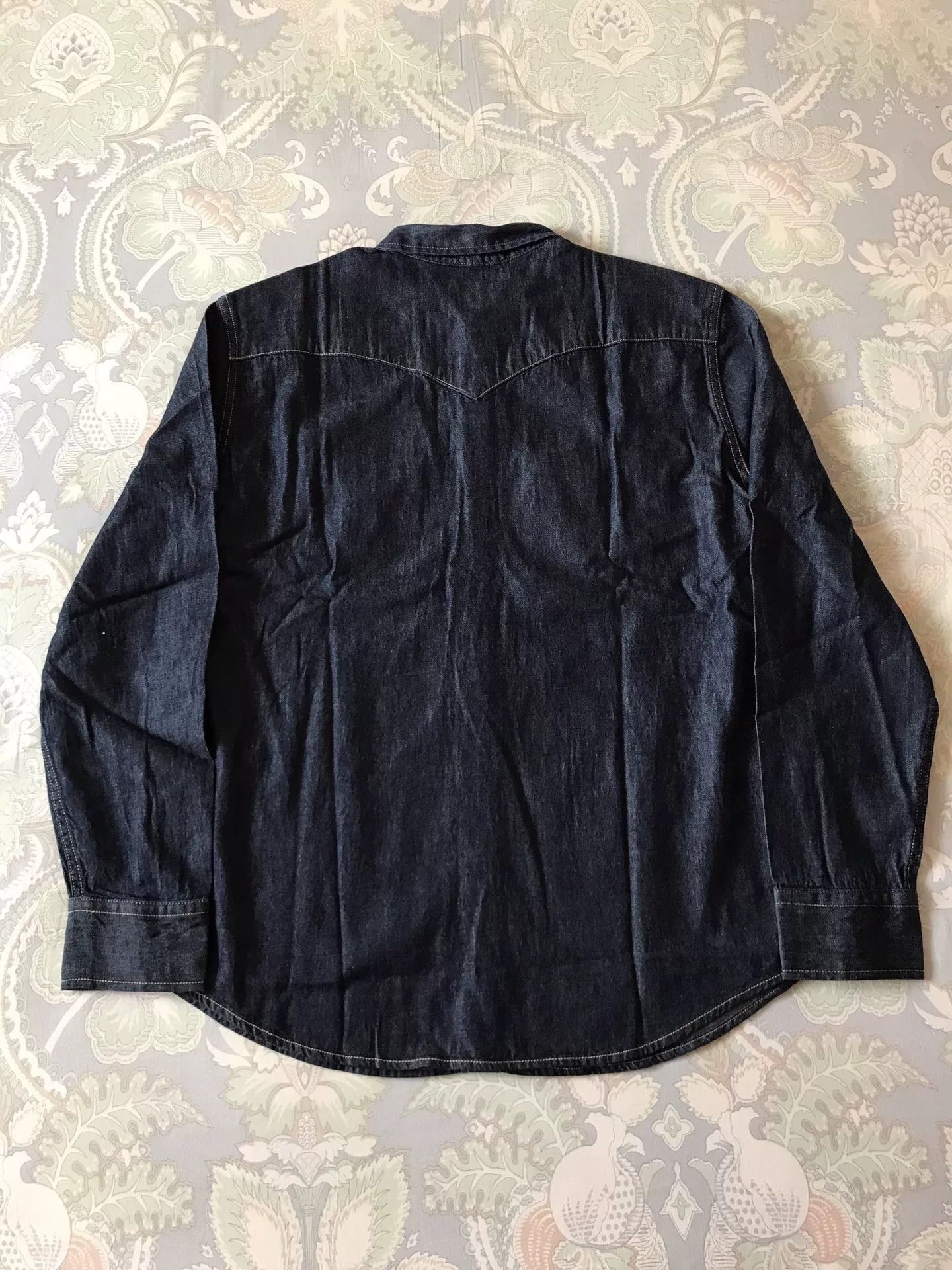 Levi's Levi's 85745-0002 Washed Denim Shirt Size US M / EU 48-50 / 2 - 2 Thumbnail