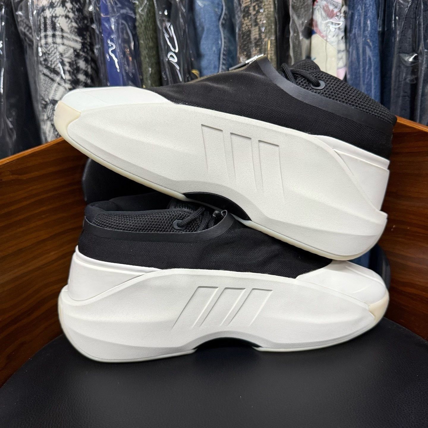 Adidas Adidas White Lowtop Sneakers 43 Men Size US 10 / EU 43 - 8 Thumbnail
