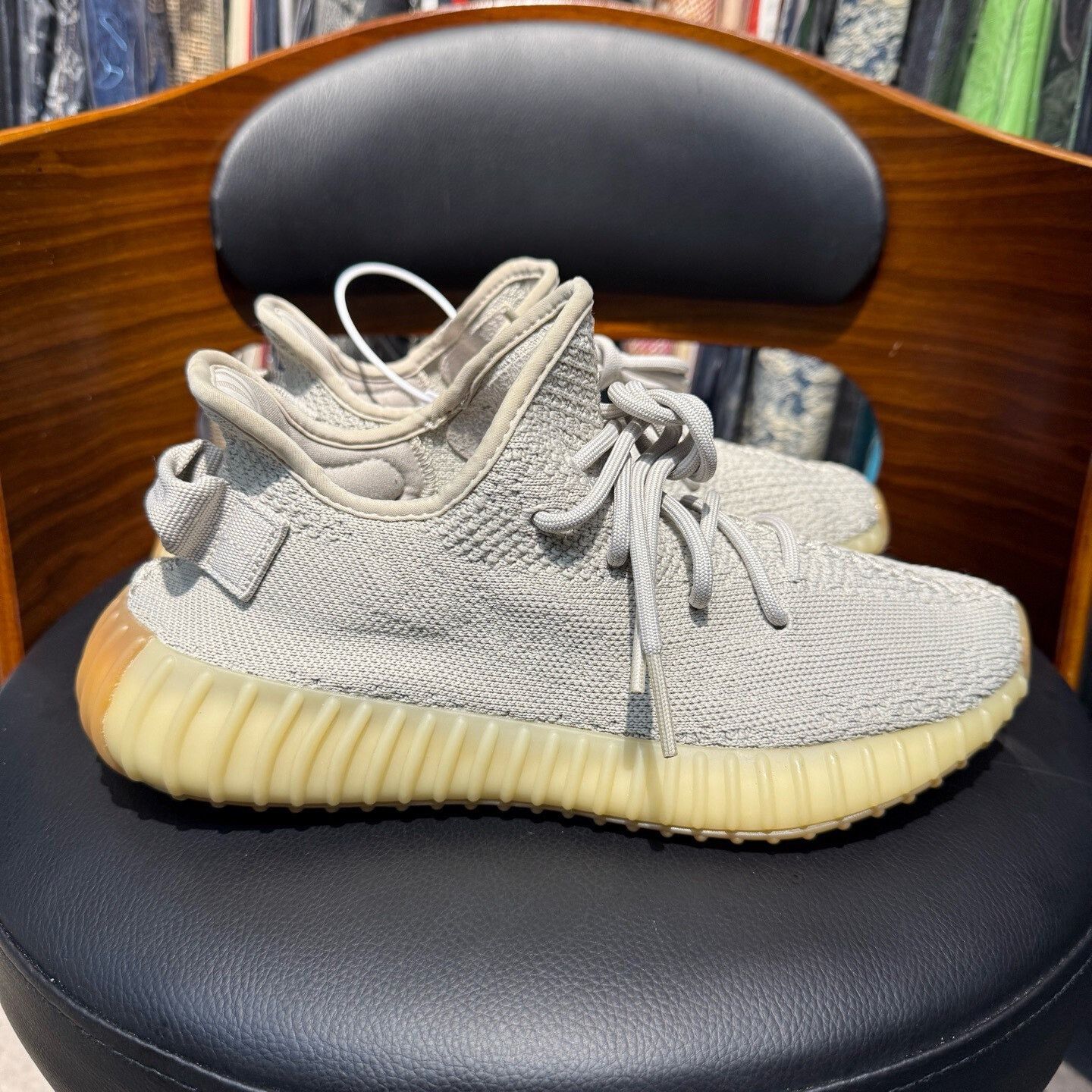 Adidas Adidas YEEZY350 Lowtop Sneakers 40 Men Size US 7.5 / EU 40-41 - 4 Thumbnail