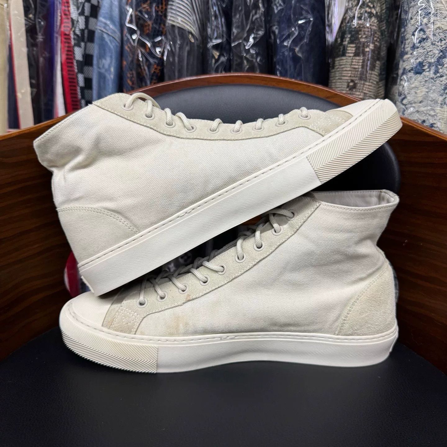 Louis Vuitton Louis Vuitton Canvas Hitop Sneakers 41 Men Size US 8.5 / EU 41-42 - 7 Thumbnail