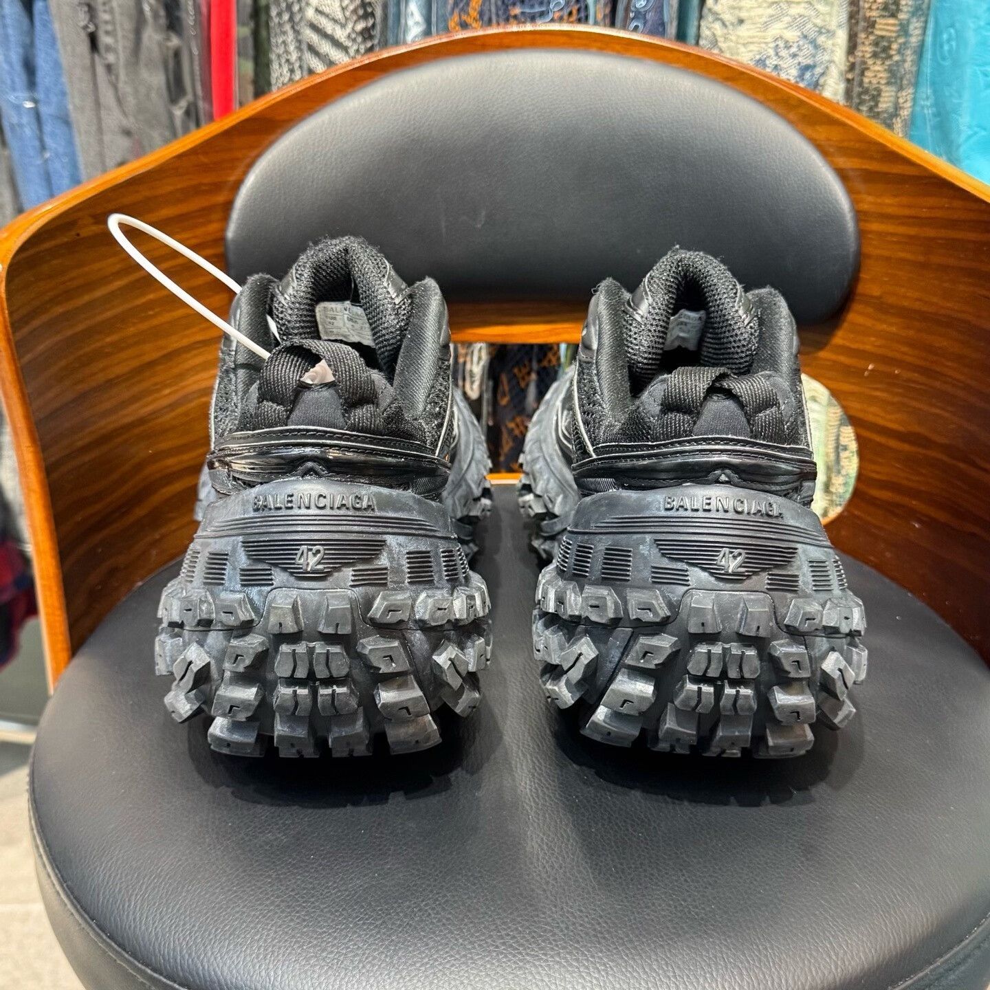 Balenciaga Balenciaga Black Lowtop Sneakers 42 Men Size US 9 / EU 42 - 3 Thumbnail