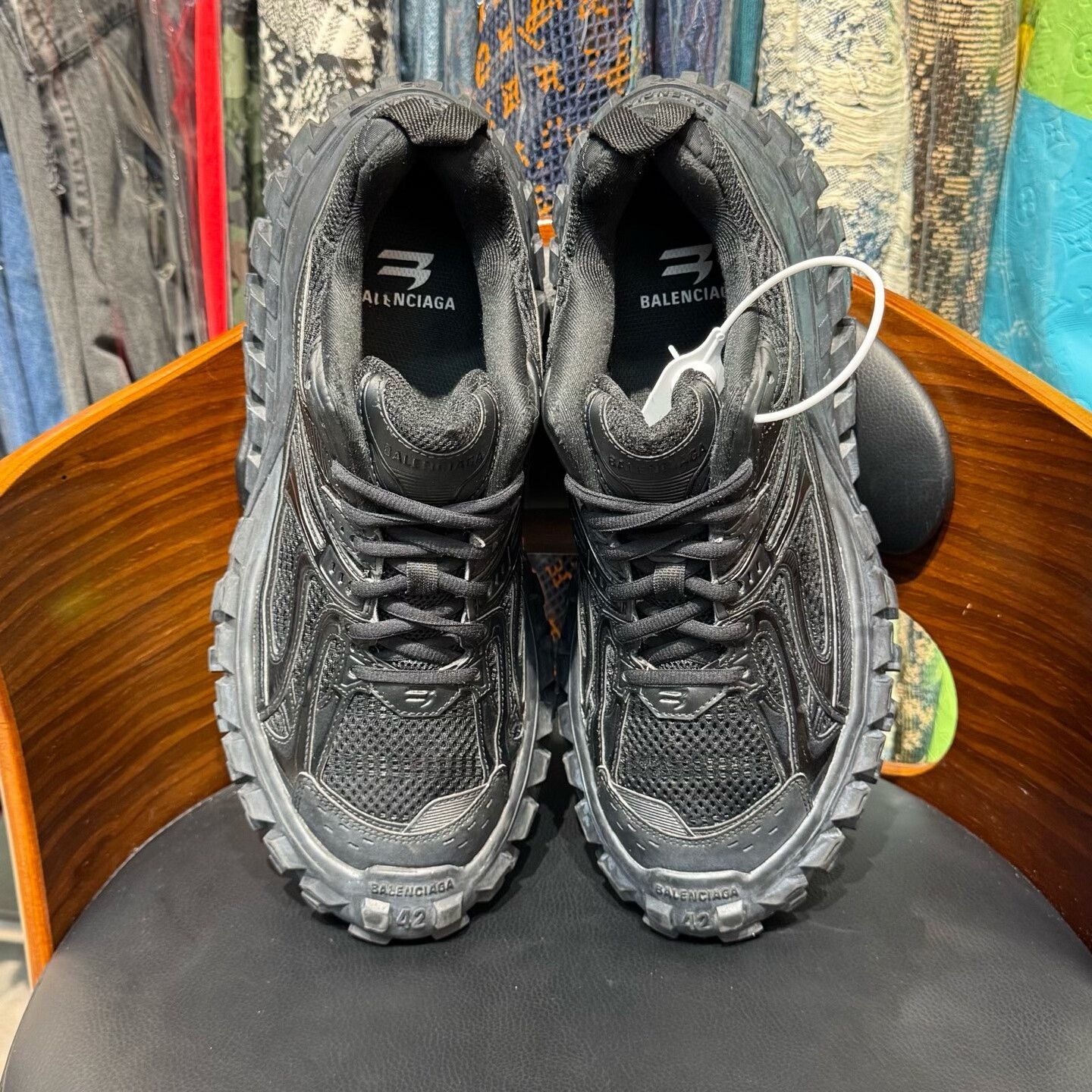 Balenciaga Balenciaga Black Lowtop Sneakers 42 Men Size US 9 / EU 42 - 5 Thumbnail