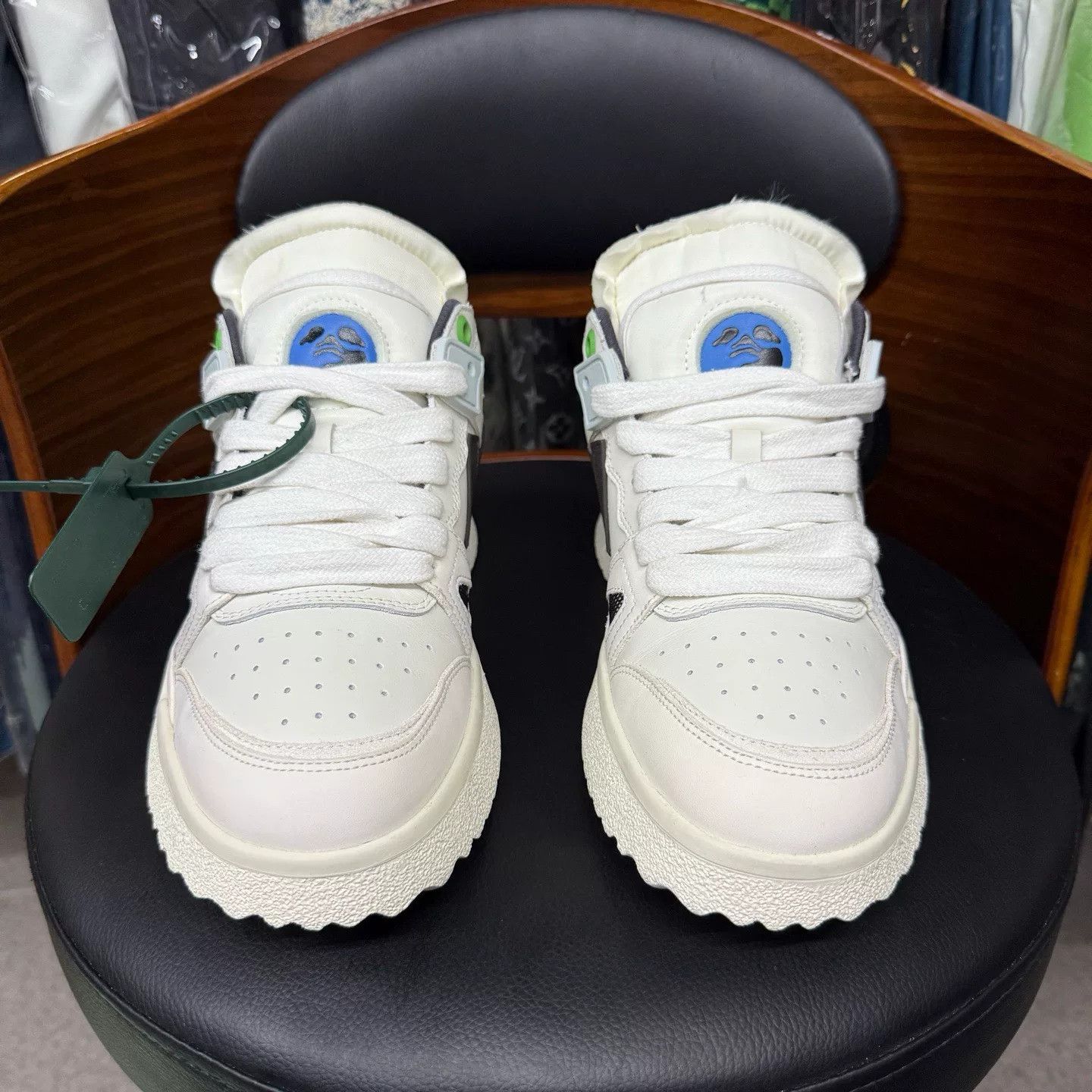 Off-White Off-White White Lowtop Sneakers 41 Men Size US 8.5 / EU 41-42 - 2 Thumbnail