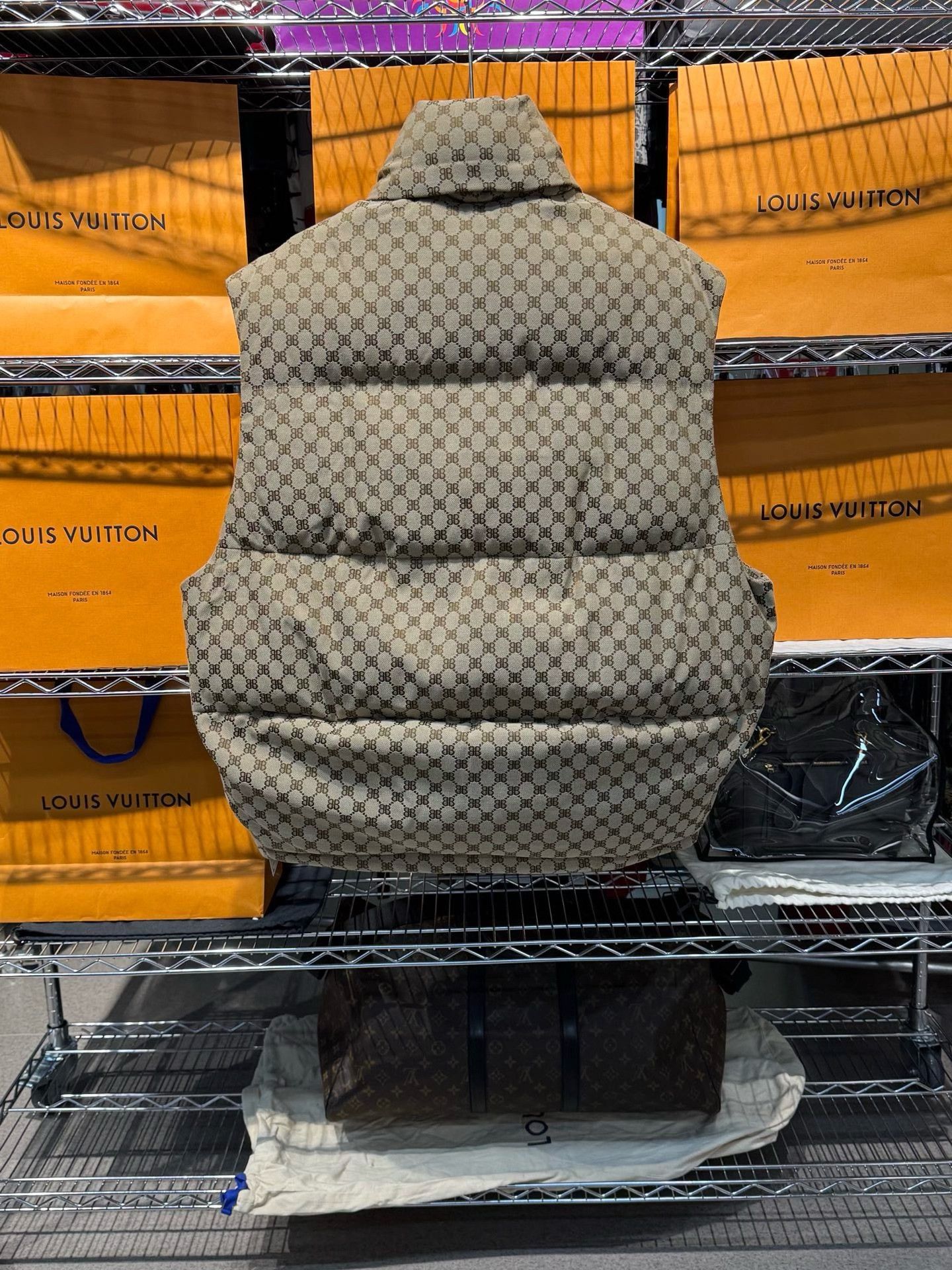 Balenciaga Balenciaga Beige Vest 42 Men Size US M / EU 48-50 / 2 - 4 Thumbnail