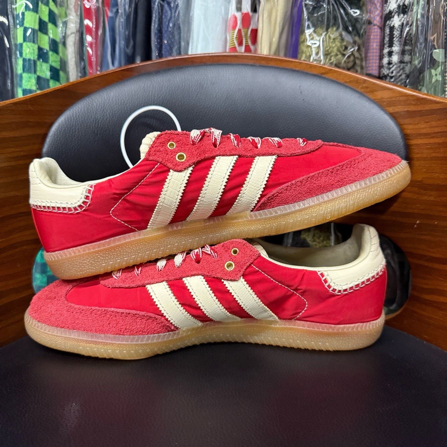 Adidas Adidas Red Lowtop Sneakers 42 Men Size US 9 / EU 42 - 7 Thumbnail