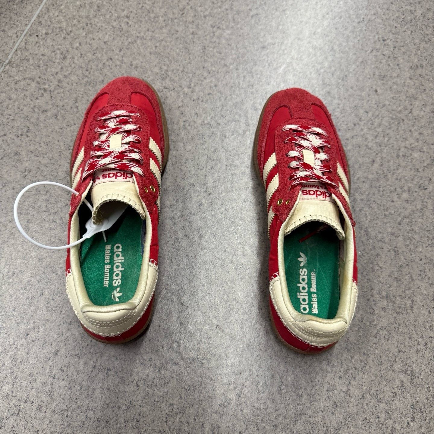Adidas Adidas Red Lowtop Sneakers 42 Men Size US 9 / EU 42 - 8 Thumbnail