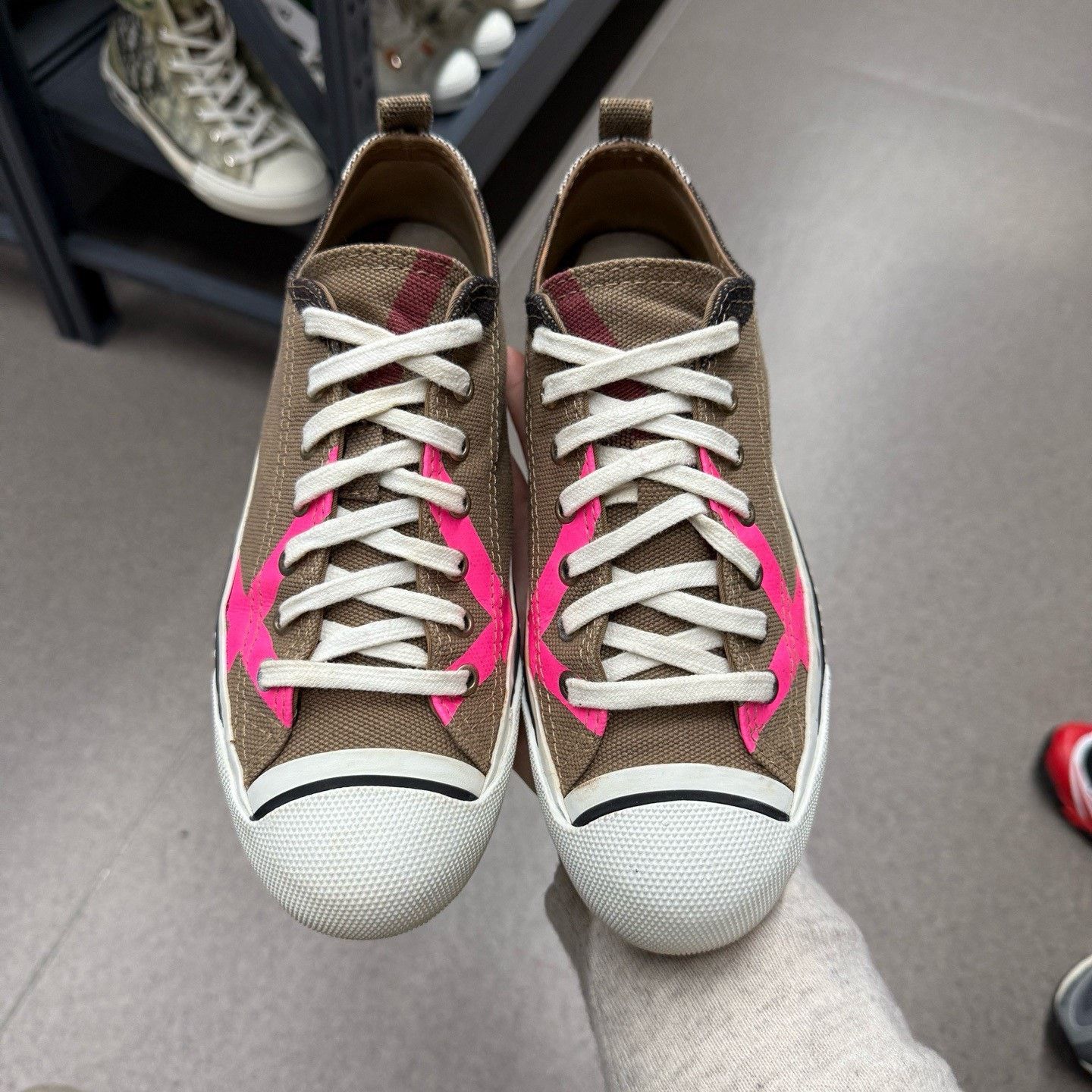 Burberry Burberry Canvas Pink Lowtop Sneakers 38 Women Size US 7.5 / IT 37.5 - 5 Thumbnail