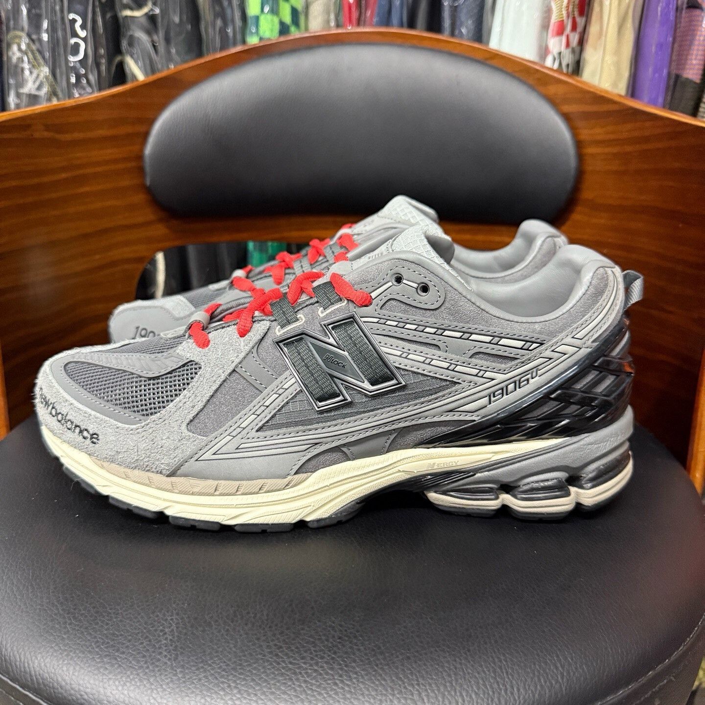 New Balance New Balance Gray Lowtop Sneakers 42 Men Size US 9 / EU 42 - 6 Thumbnail