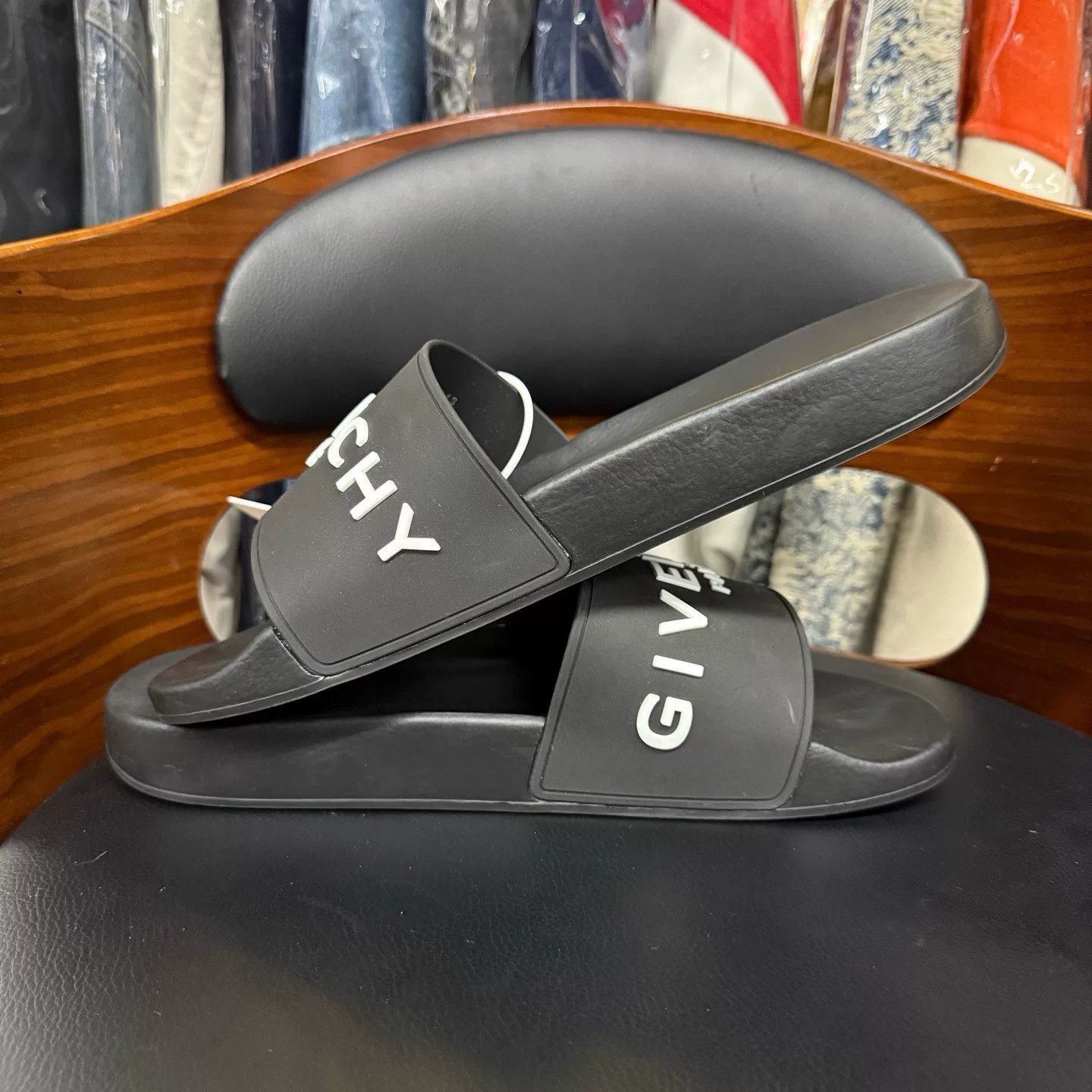 Givenchy Givenchy Black Sandals 42 Men Size US 9 / EU 42 - 7 Thumbnail