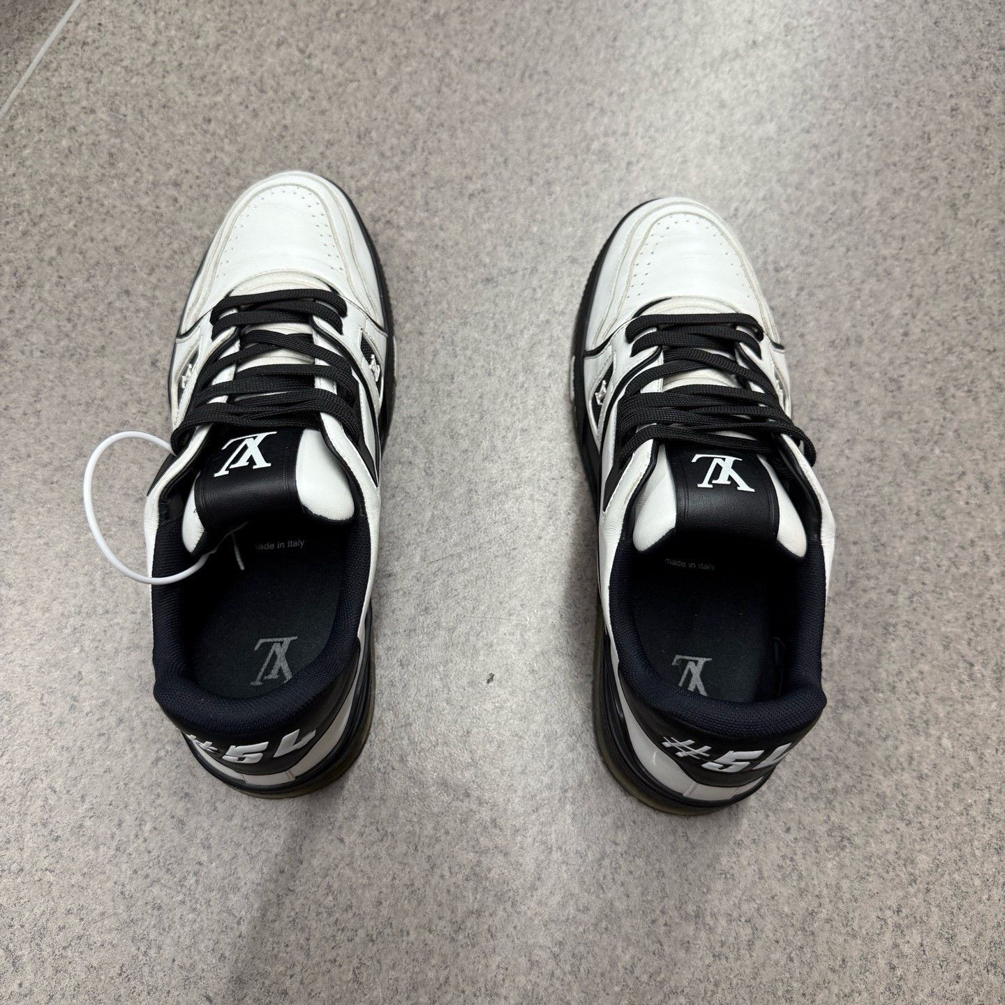 Louis Vuitton Louis Vuitton Training Black Lowtop Sneakers 42 Men Size US 9 / EU 42 - 8 Thumbnail