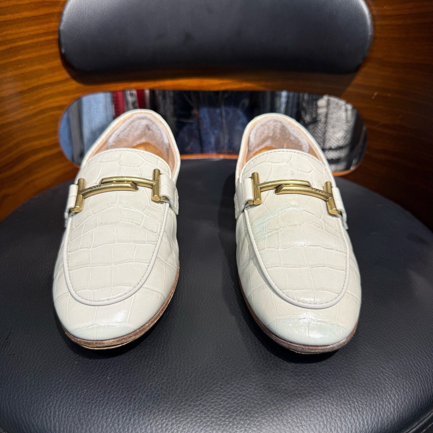 Tod's Tod's Leather Gold Lowtop Sneakers S Women Size US 6 / IT 36 - 2 Thumbnail