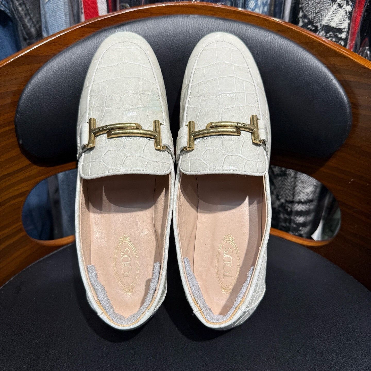 Tod's Tod's Leather Gold Lowtop Sneakers S Women Size US 6 / IT 36 - 8 Thumbnail