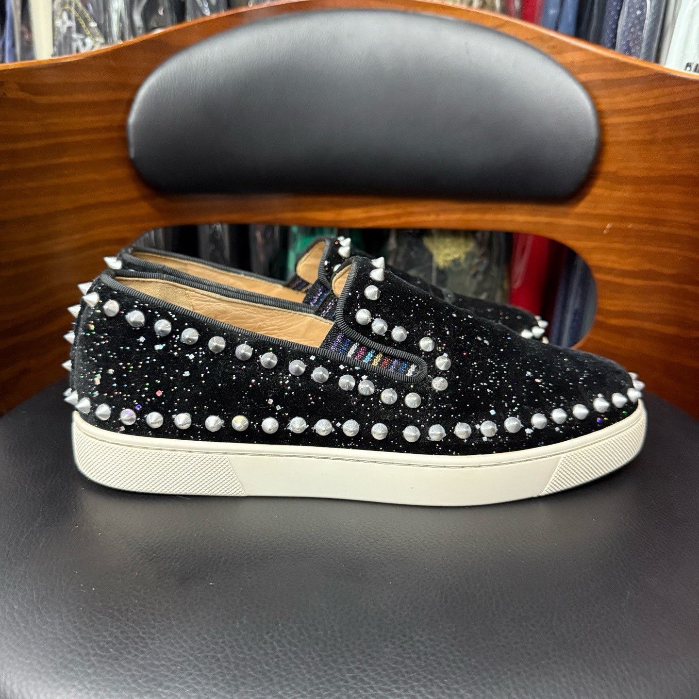 Christian Louboutin Christian Louboutin Velvet Red Lowtop Sneakers 37 Women Size US 6.5 / IT 36.5 - 4 Thumbnail