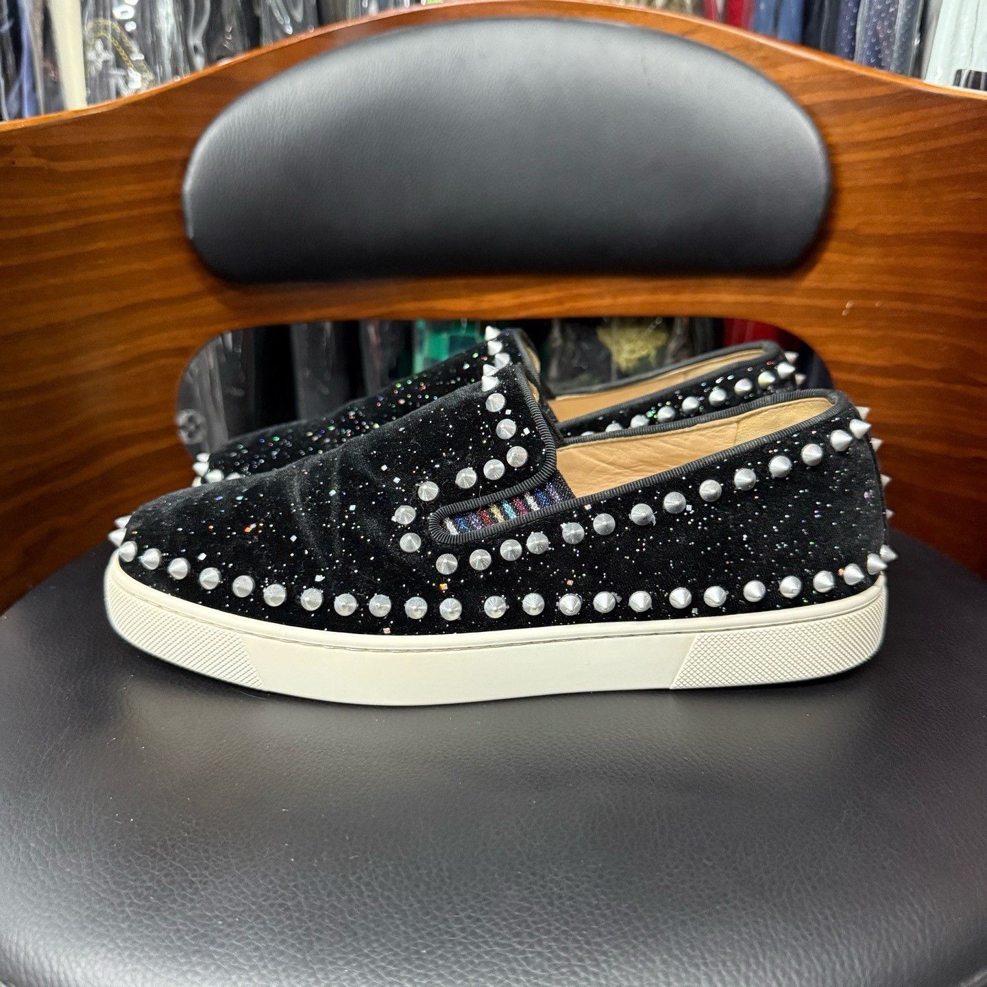 Christian Louboutin Christian Louboutin Velvet Red Lowtop Sneakers 37 Women Size US 6.5 / IT 36.5 - 6 Thumbnail