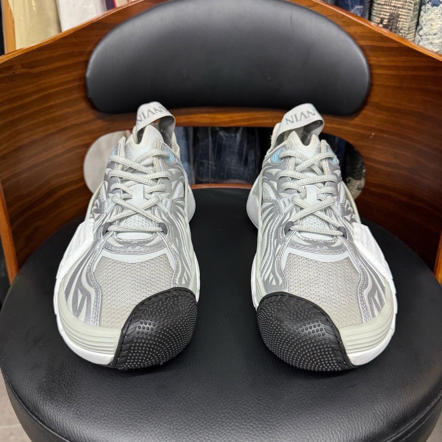 Lanvin Lanvin White Lowtop Sneakers 40 Men Size US 7.5 / EU 40-41 - 2 Thumbnail