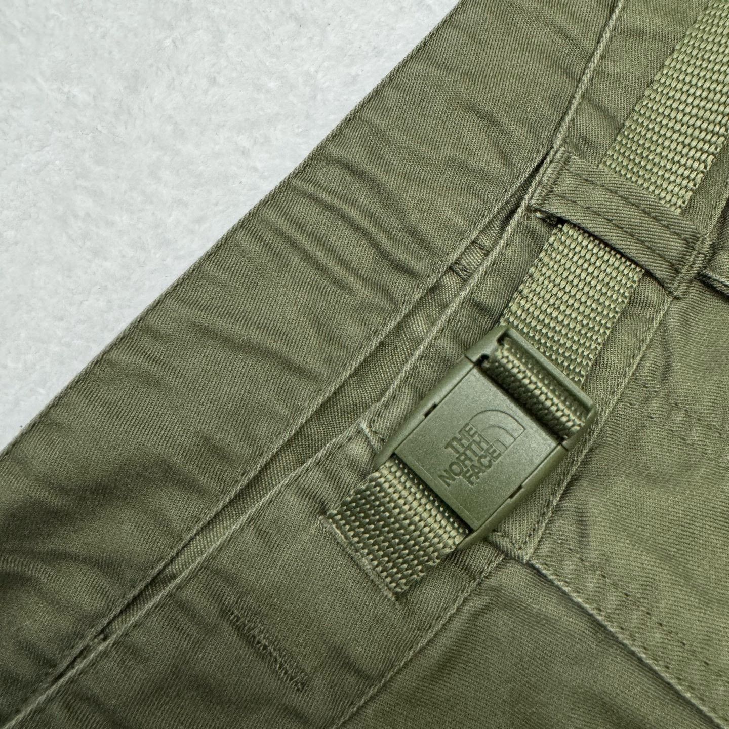 The North Face The North Face Green Casual Pants 34 Men Size US 34 / EU 50 - 4 Thumbnail