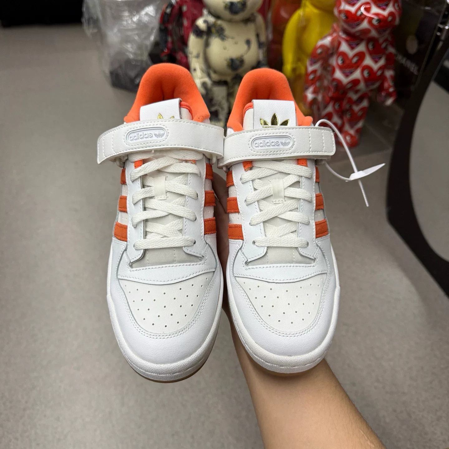 Adidas Adidas White Lowtop Sneakers 43 Men Size US 10 / EU 43 - 5 Thumbnail
