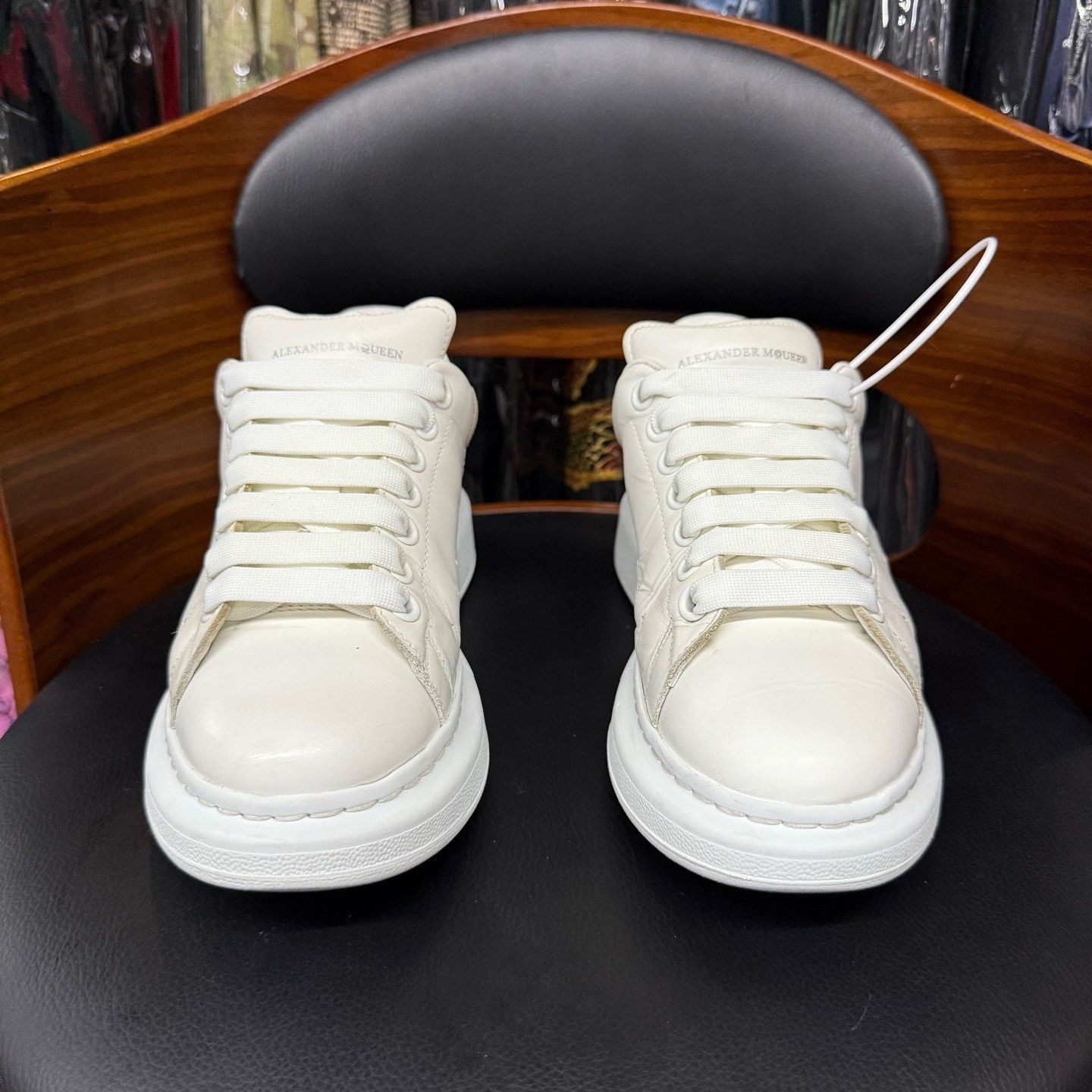 Alexander McQueen Alexander McQueen Pink Lowtop Sneakers 37 Women Size US 6.5 / IT 36.5 - 2 Thumbnail