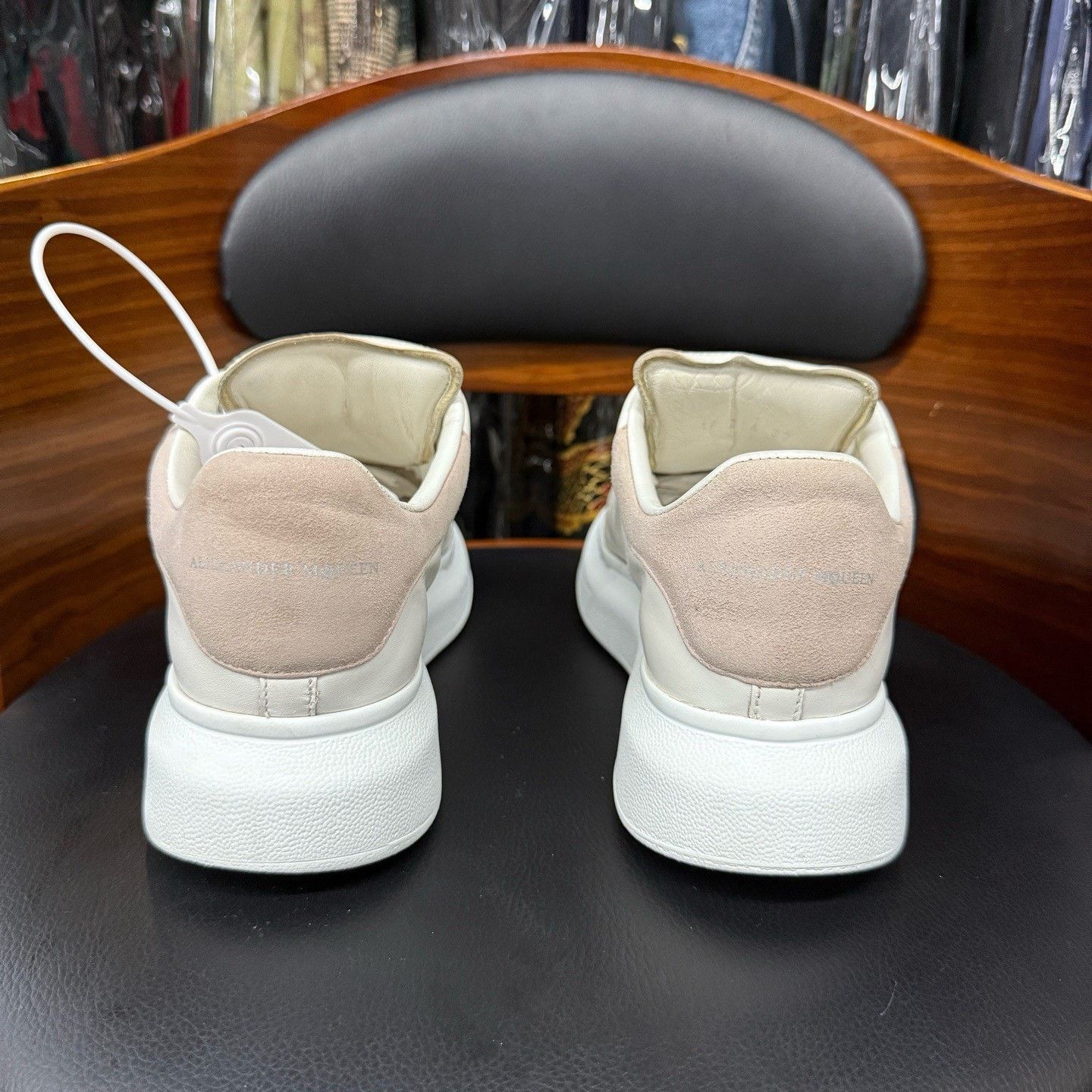 Alexander McQueen Alexander McQueen Pink Lowtop Sneakers 37 Women Size US 6.5 / IT 36.5 - 3 Thumbnail