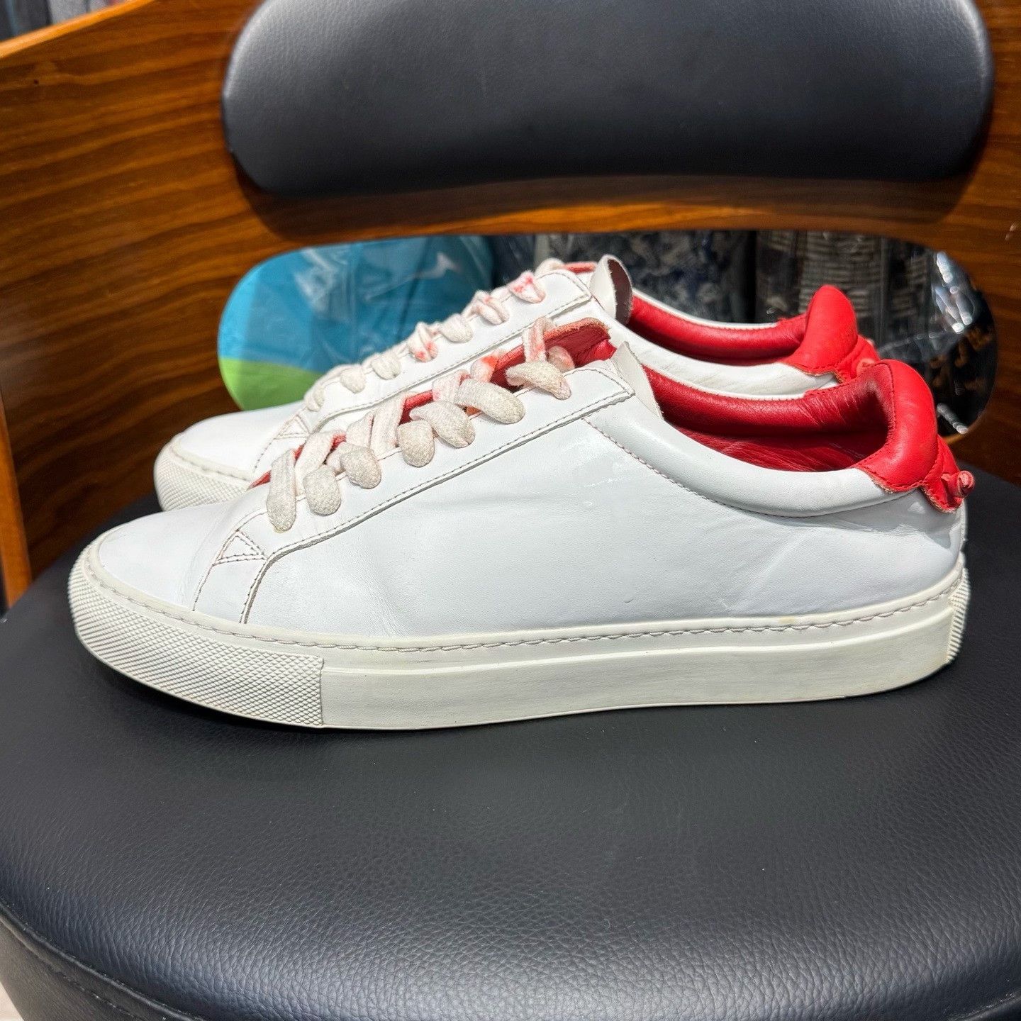 Givenchy Givenchy Red Lowtop Sneakers 38 Women Size US 7.5 / IT 37.5 - 6 Thumbnail