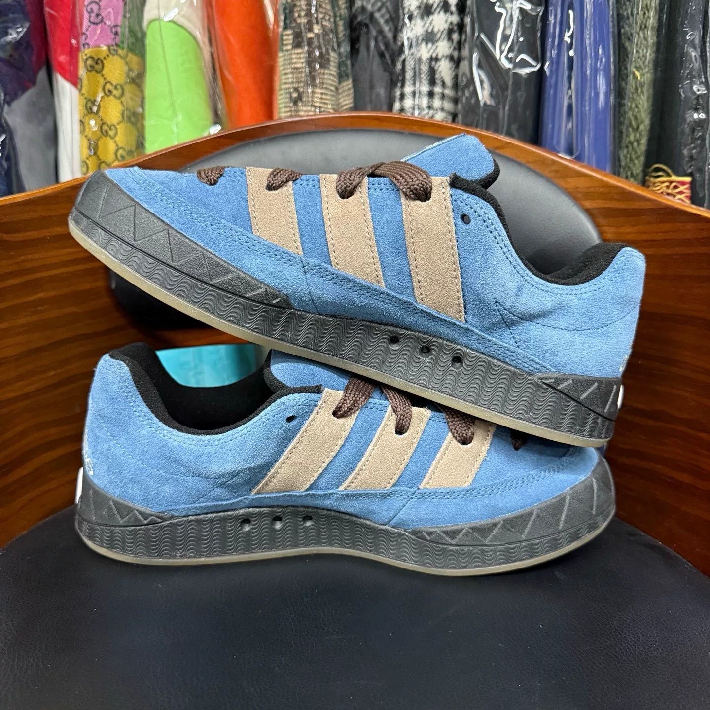 Adidas Adidas Brown Lowtop Sneakers 42 Men Size US 9 / EU 42 - 7 Thumbnail