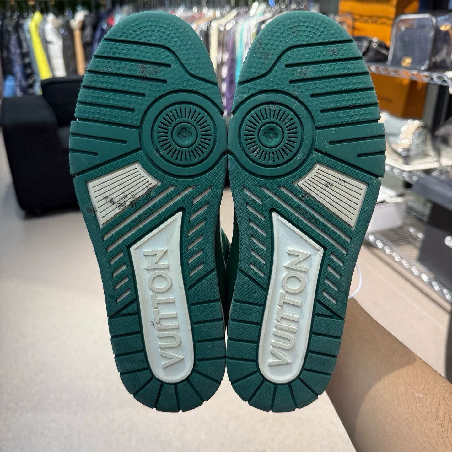 Louis Vuitton Louis Vuitton Training Green Lowtop Sneakers 41 Men Size US 8.5 / EU 41-42 - 9 Thumbnail