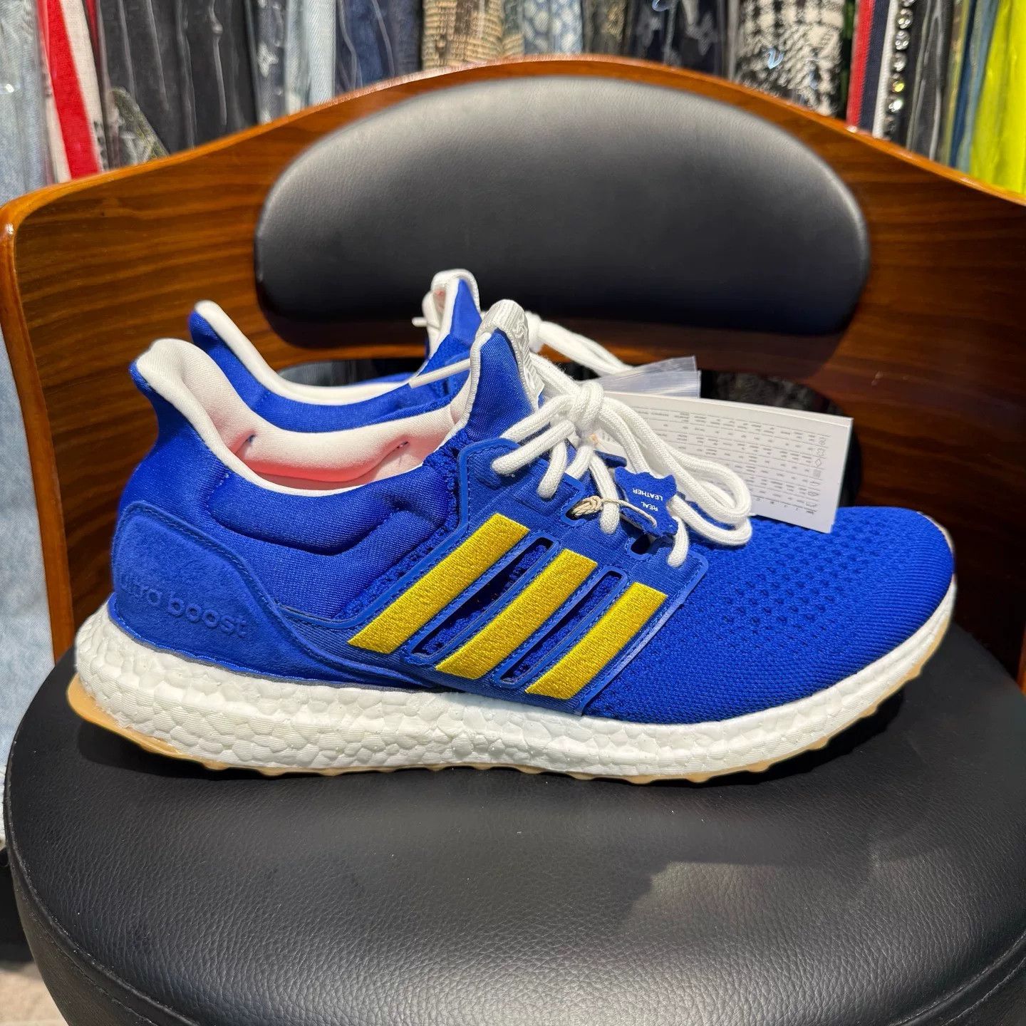 Adidas Adidas Red Lowtop Sneakers 44.5 Men Size US 11 / EU 44 - 4 Thumbnail