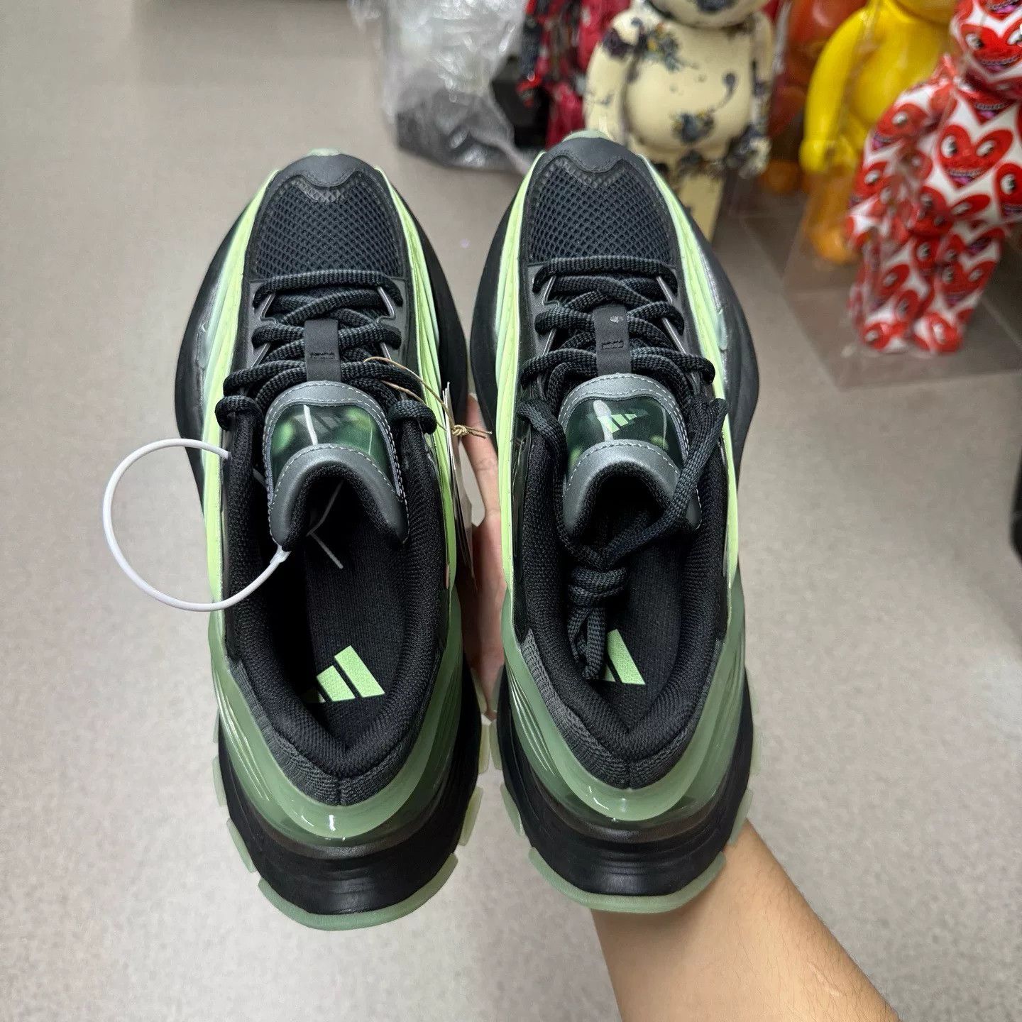 Adidas Adidas Green Lowtop Sneakers 43 Men Size US 10 / EU 43 - 8 Thumbnail