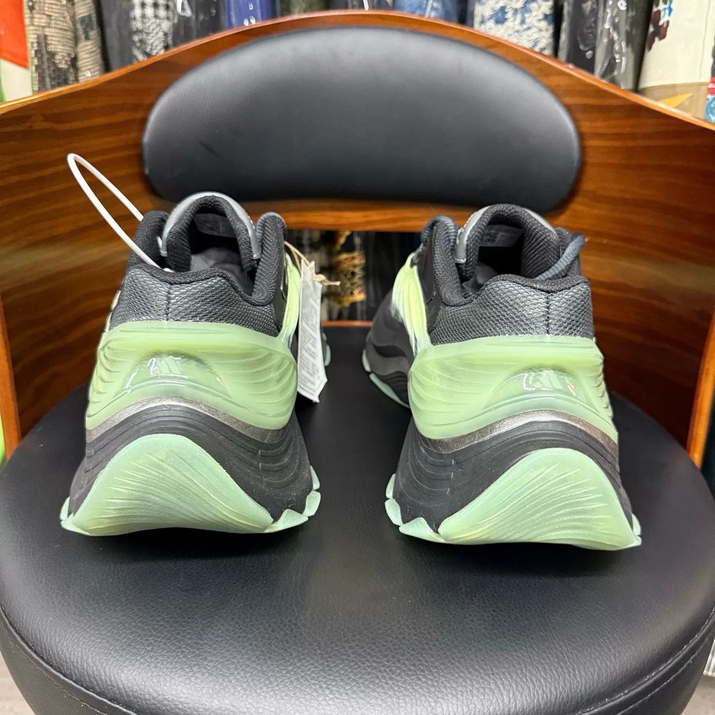 Adidas Adidas Green Lowtop Sneakers 43 Men Size US 10 / EU 43 - 3 Thumbnail