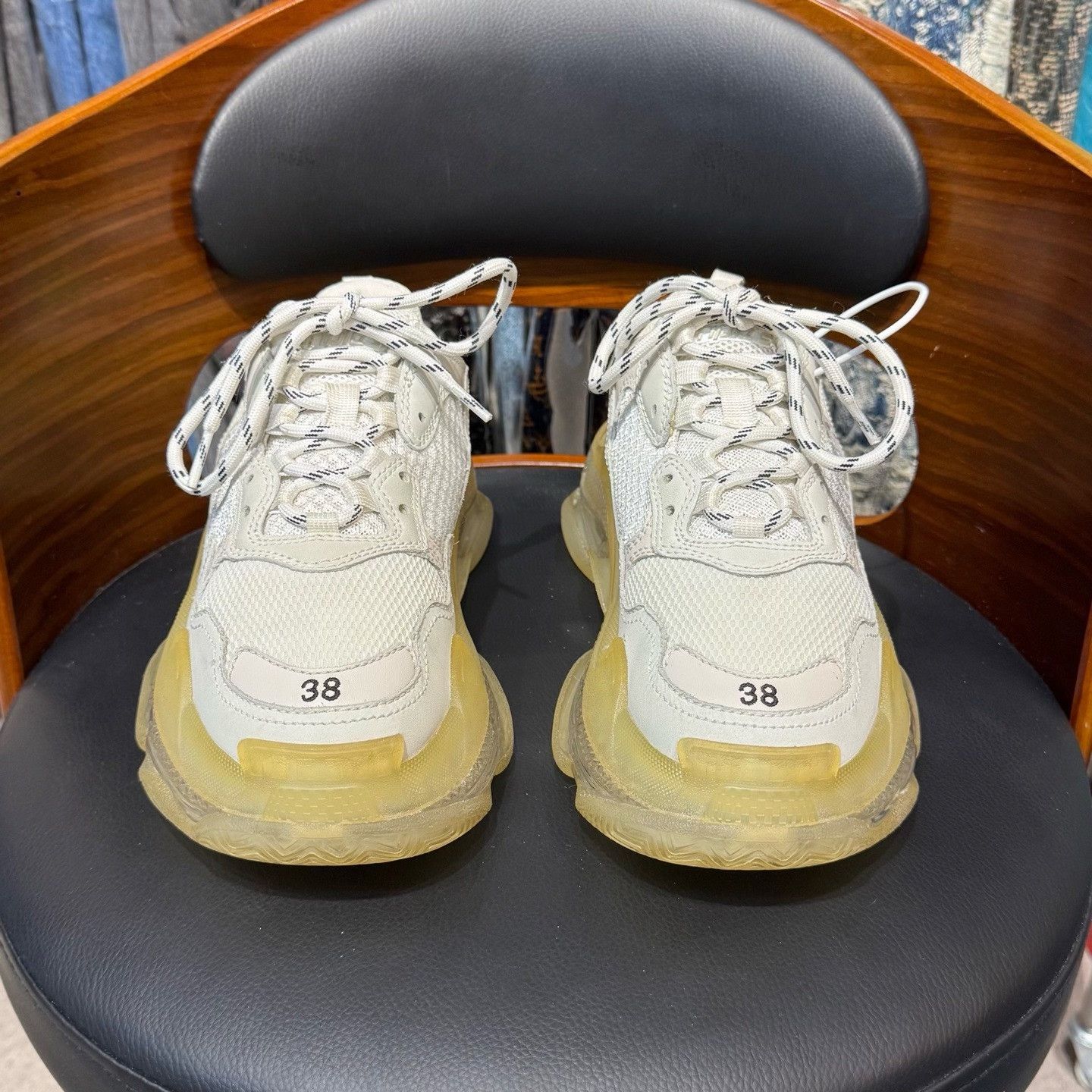 Balenciaga Balenciaga Clear Lowtop Sneakers 38 Women Size US 7.5 / IT 37.5 - 2 Thumbnail