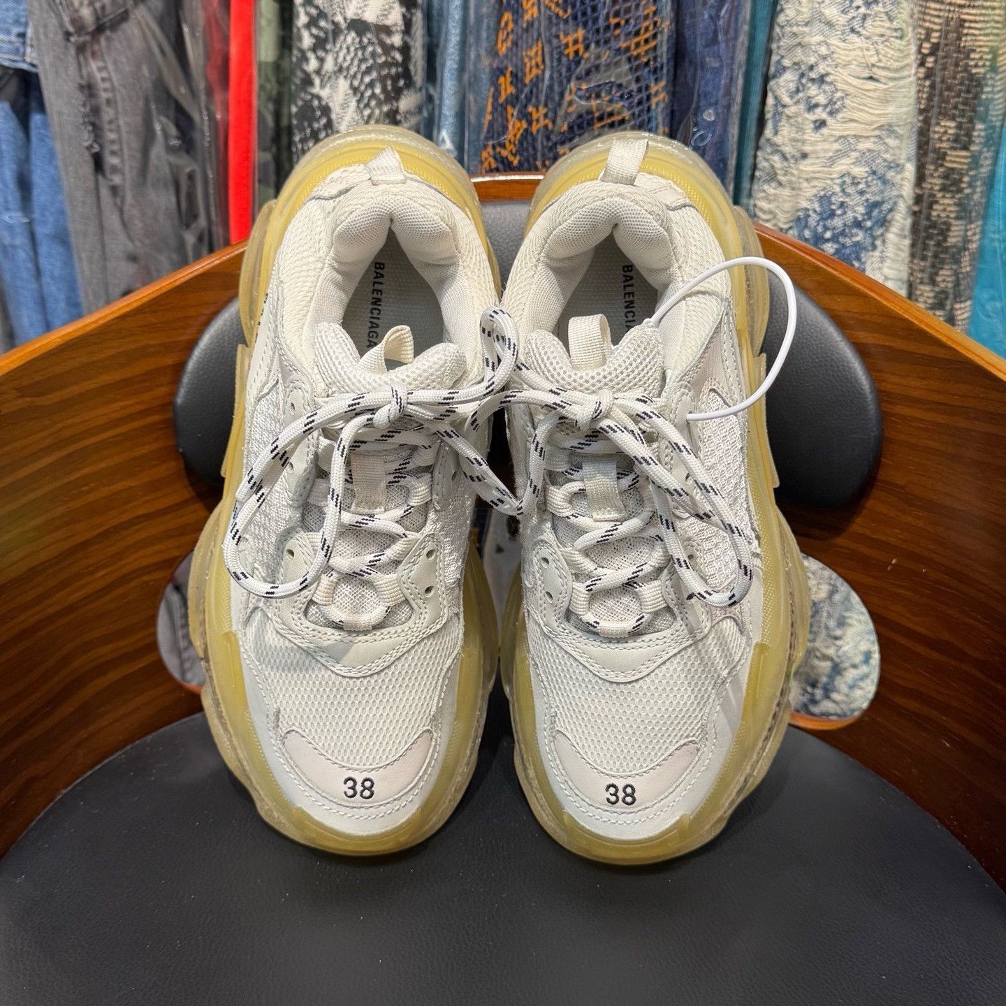 Balenciaga Balenciaga Clear Lowtop Sneakers 38 Women Size US 7.5 / IT 37.5 - 5 Thumbnail