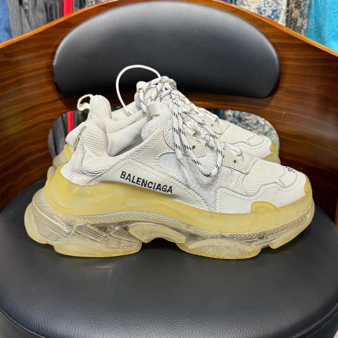 Balenciaga Balenciaga Clear Lowtop Sneakers 38 Women Size US 7.5 / IT 37.5 - 4 Thumbnail