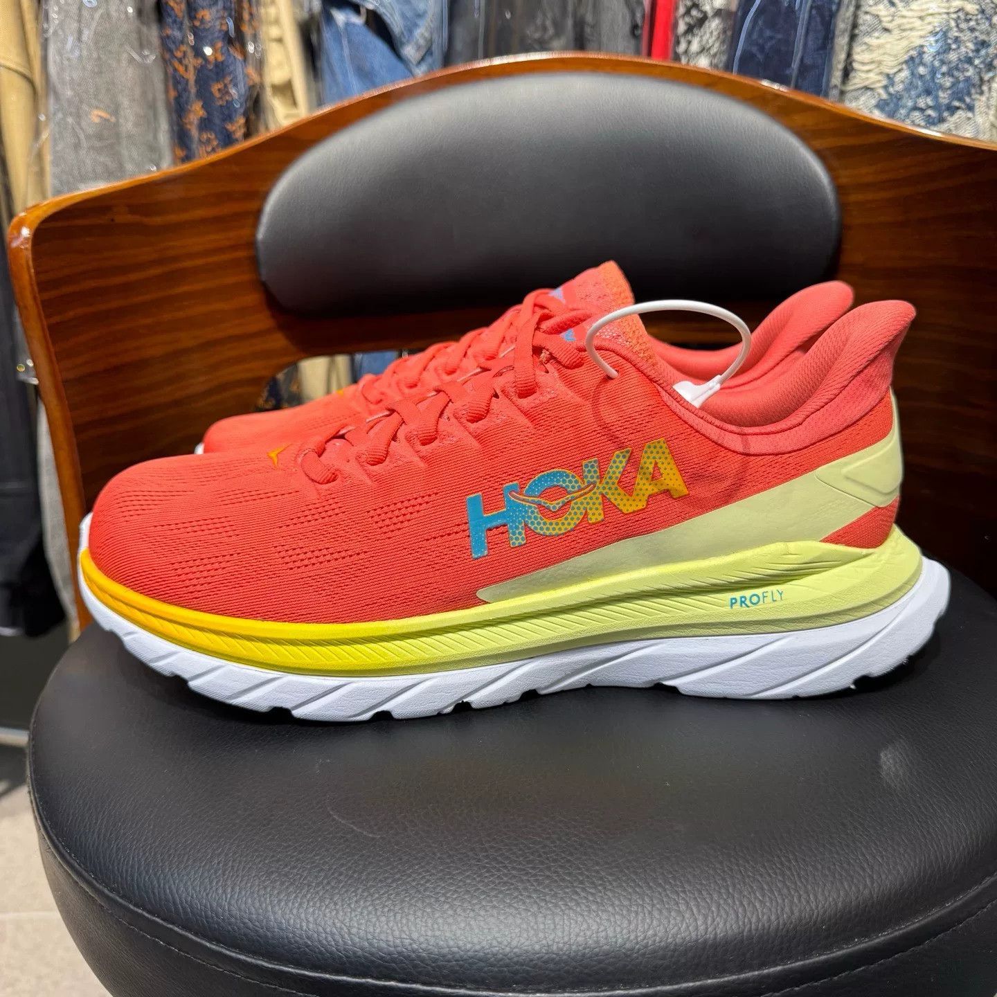 Hoka Hoka Orange Lowtop Sneakers 44.5 Men Size US 11 / EU 44 - 6 Thumbnail