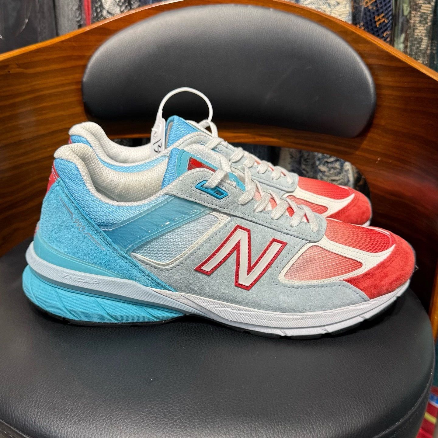 New Balance New Balance Tie-Dye Gradient Blue Lowtop Sneakers 44.5 Men Size US 11 / EU 44 - 4 Thumbnail