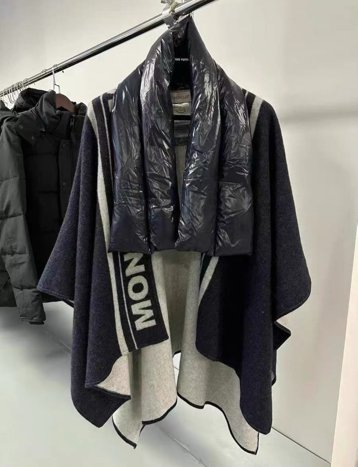 Moncler Moncler Retro Wool Scarf M Men Size ONE SIZE - 8 Thumbnail
