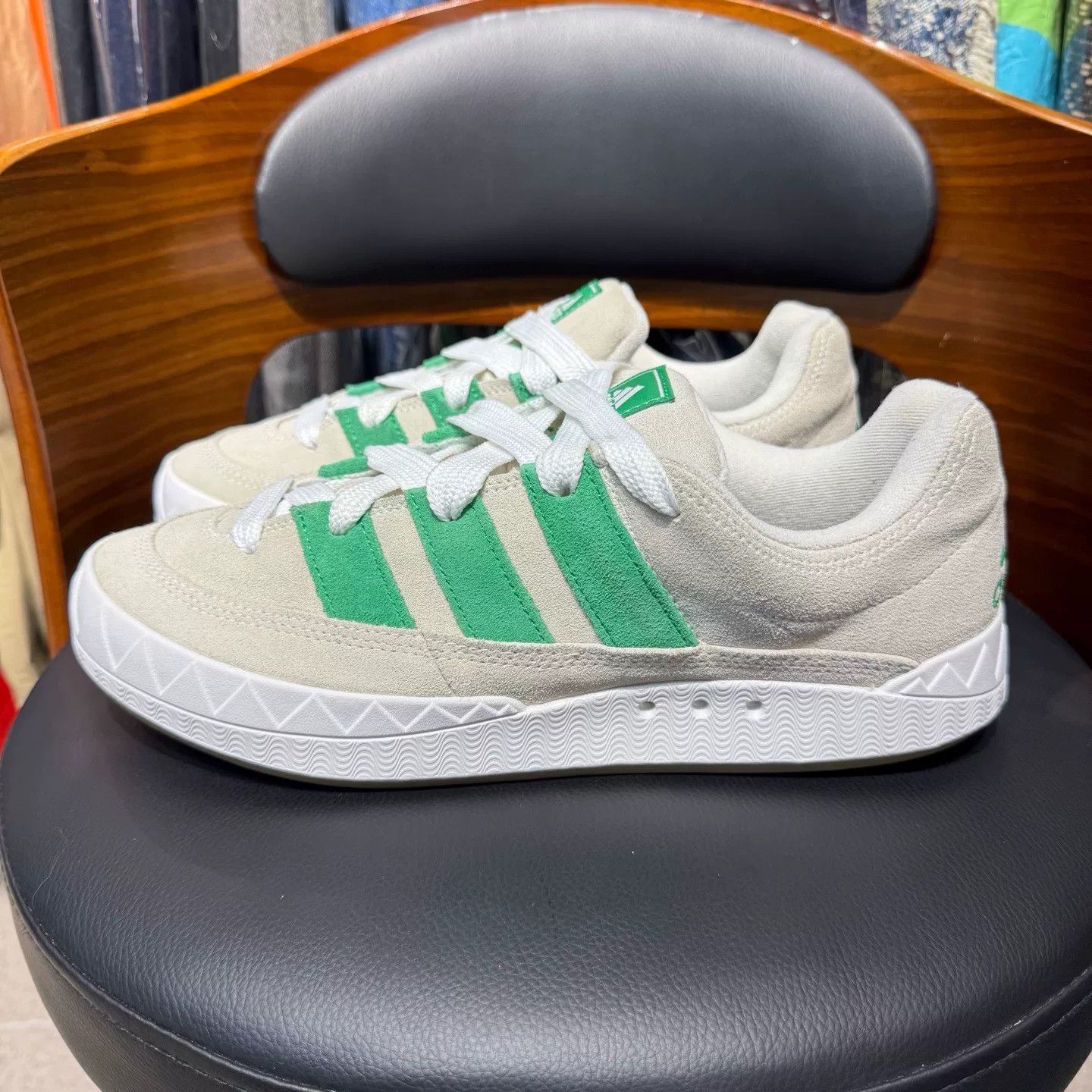 Adidas Adidas Green Lowtop Sneakers 43 Men Size US 10 / EU 43 - 6 Thumbnail